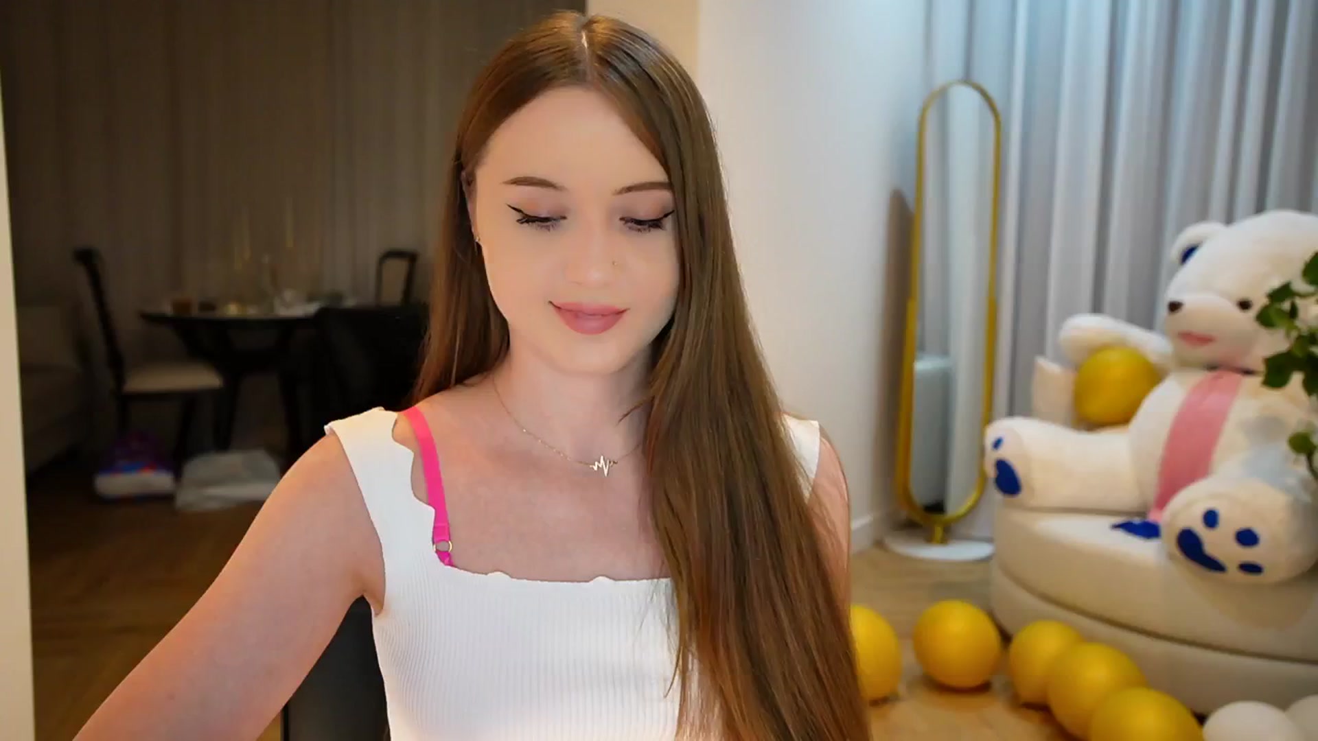 Gallery image thumbnail from Innocent_Soul's myfreecams stream on, 09/10/2024, 22:00 image 4 of 20