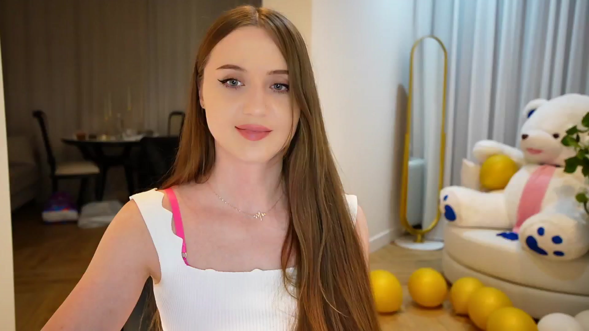 Gallery image thumbnail from Innocent_Soul's myfreecams stream on, 09/10/2024, 22:00 image 16 of 20
