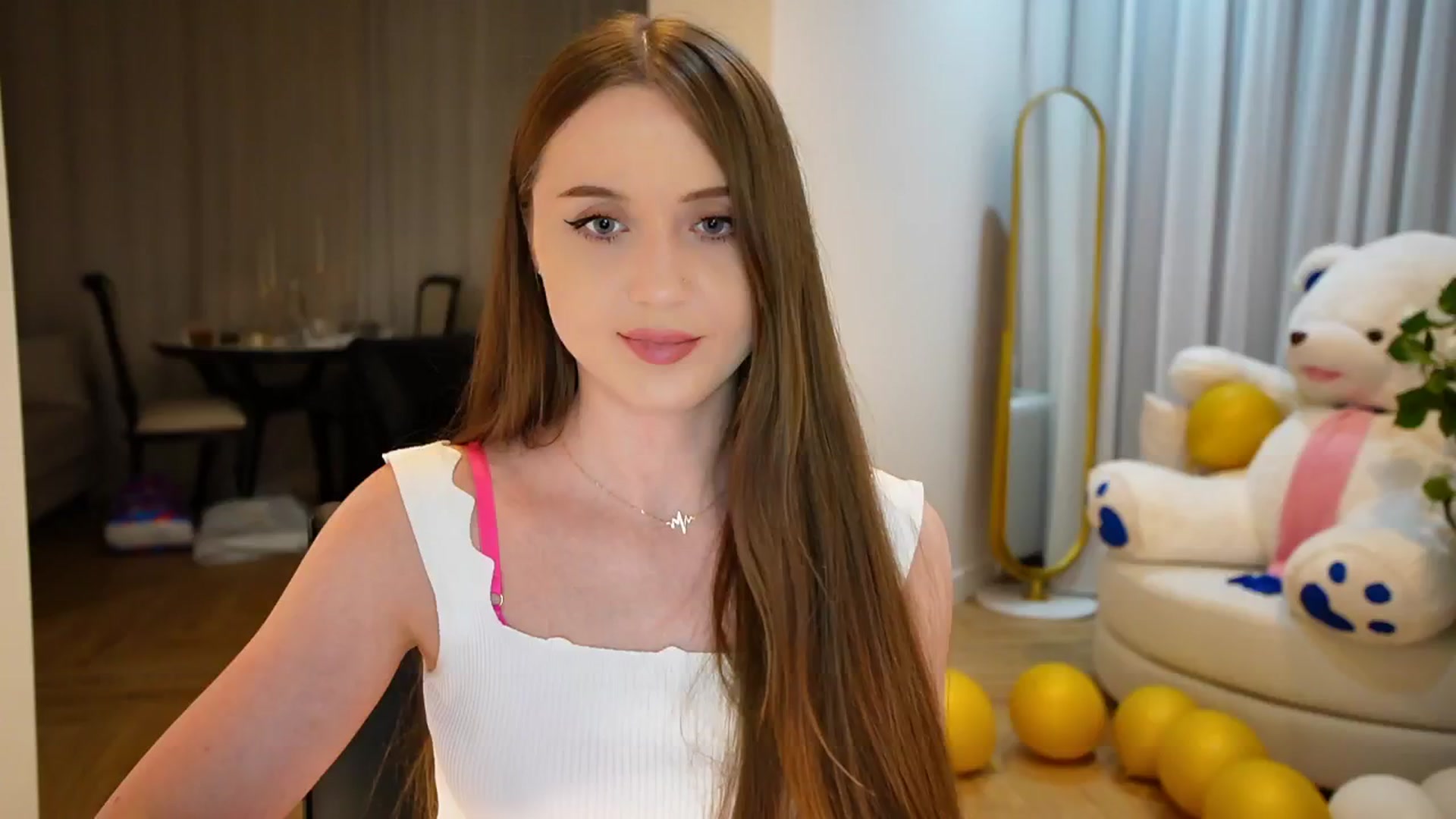 Gallery image thumbnail from Innocent_Soul's myfreecams stream on, 09/10/2024, 22:00 image 18 of 20