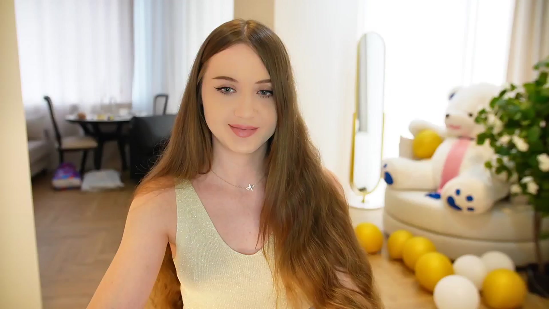 Gallery image thumbnail from Innocent_Soul's myfreecams stream on, 09/11/2024, 11:32 image 10 of 20