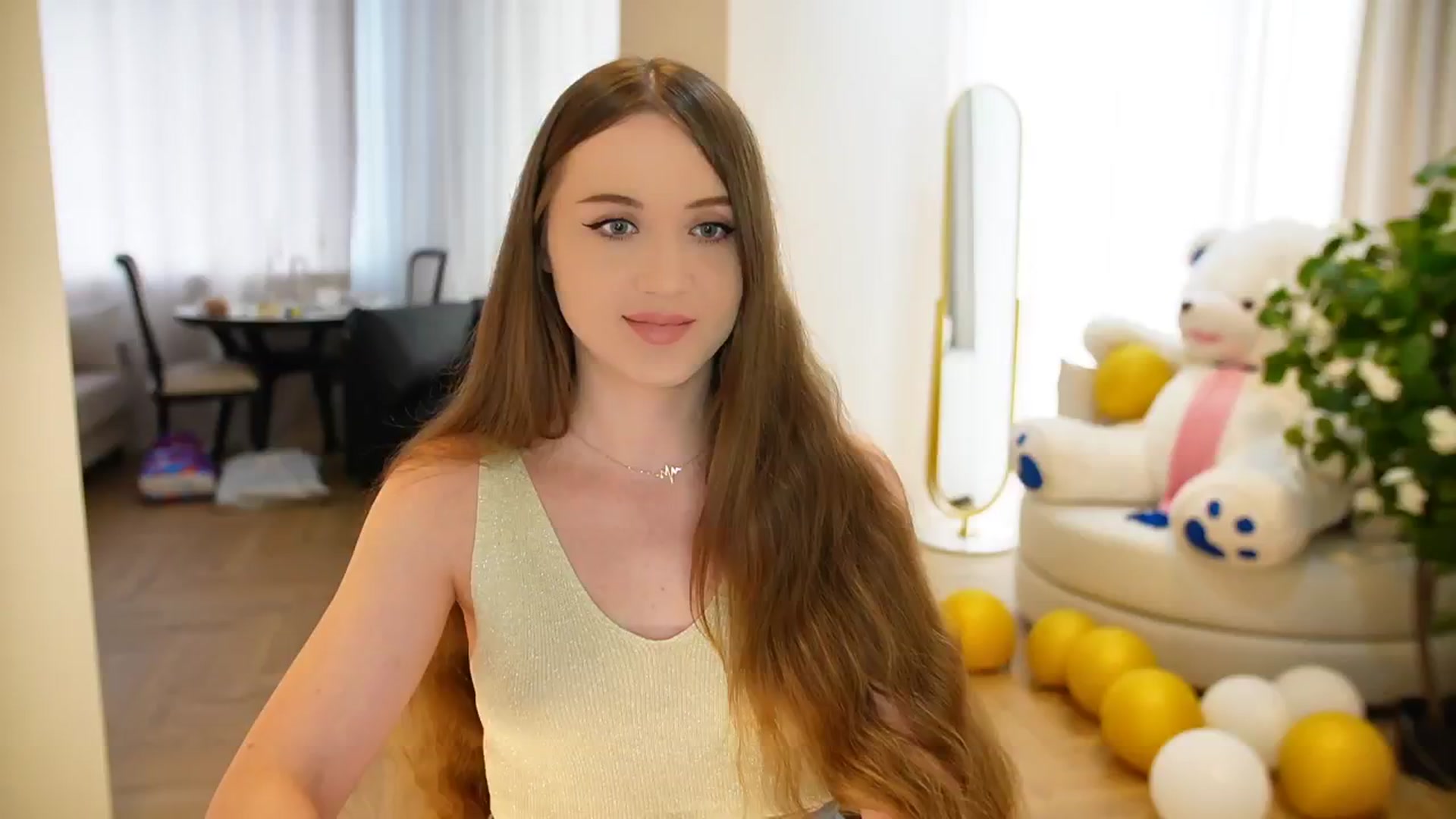 Gallery image thumbnail from Innocent_Soul's myfreecams stream on, 09/11/2024, 11:32 image 9 of 20