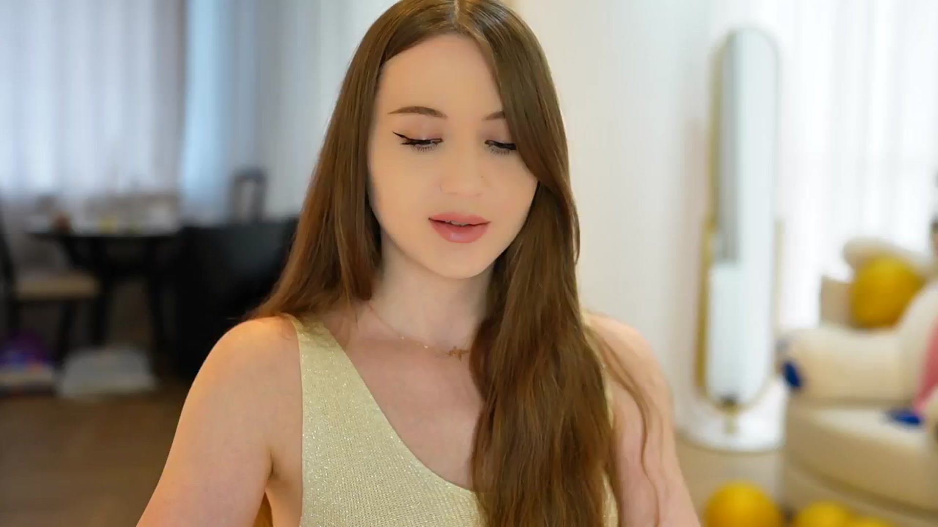 Gallery image thumbnail from Innocent_Soul's myfreecams stream on, 09/11/2024, 13:11 image 17 of 20
