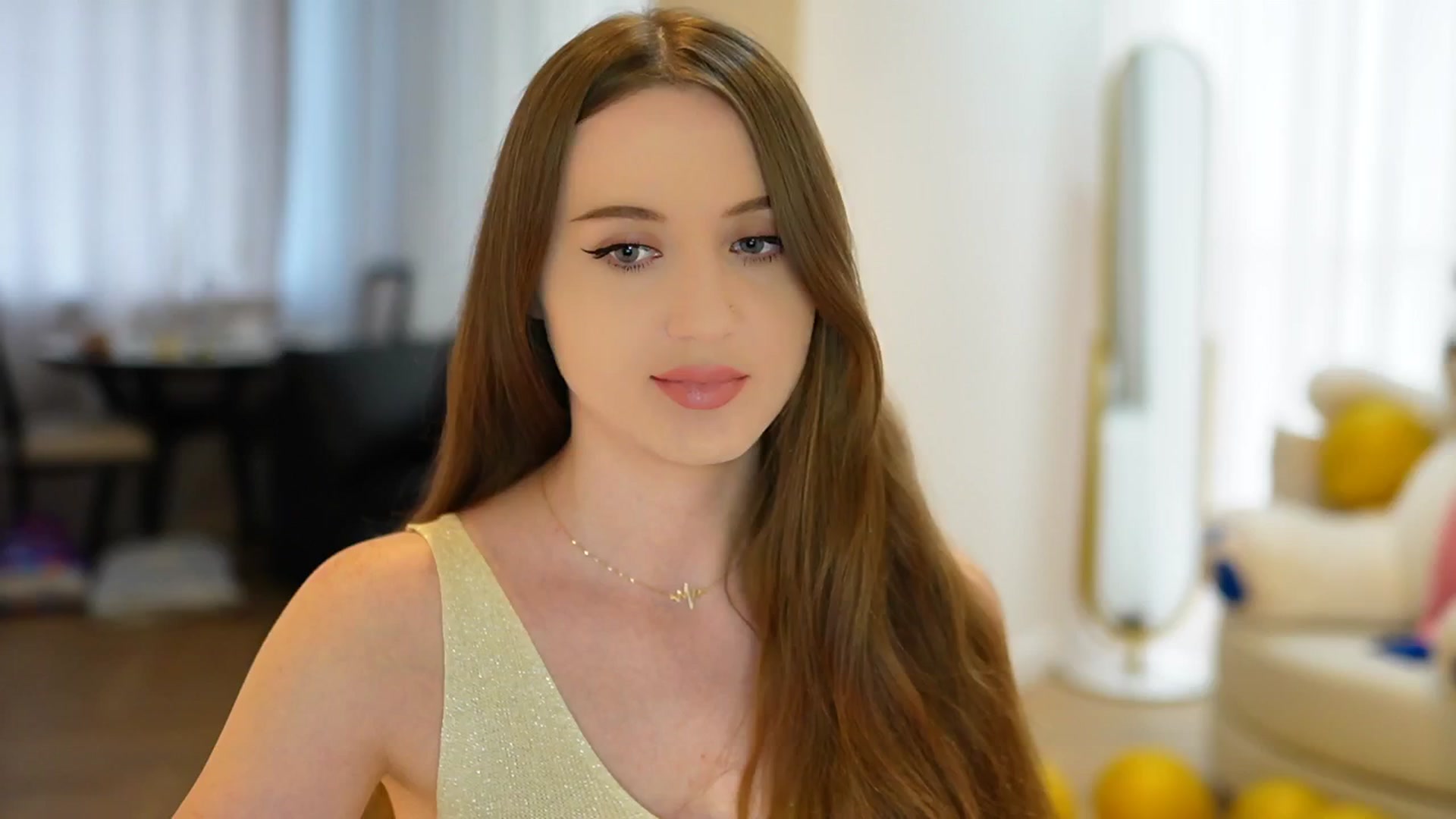 Gallery image thumbnail from Innocent_Soul's myfreecams stream on, 09/11/2024, 13:11 image 1 of 20