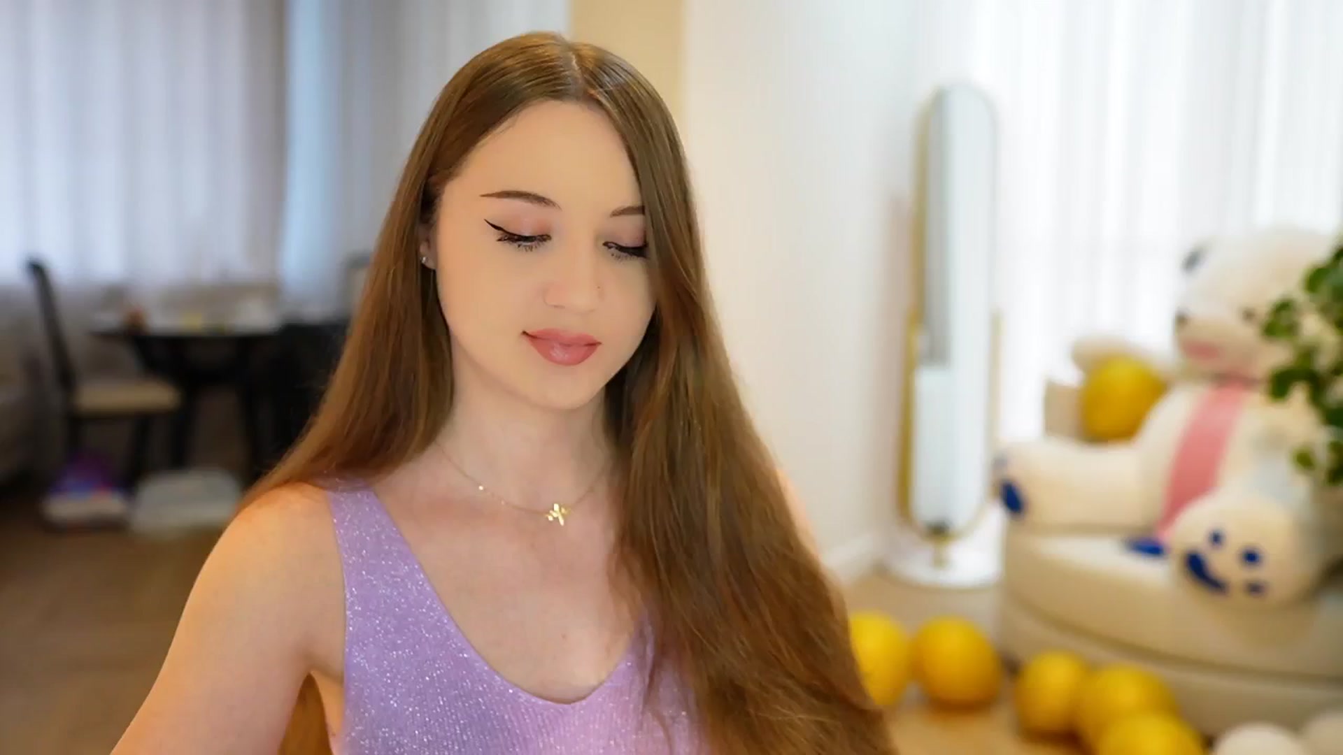 Gallery image thumbnail from Innocent_Soul's myfreecams stream on, 09/12/2024, 14:37 image 9 of 20