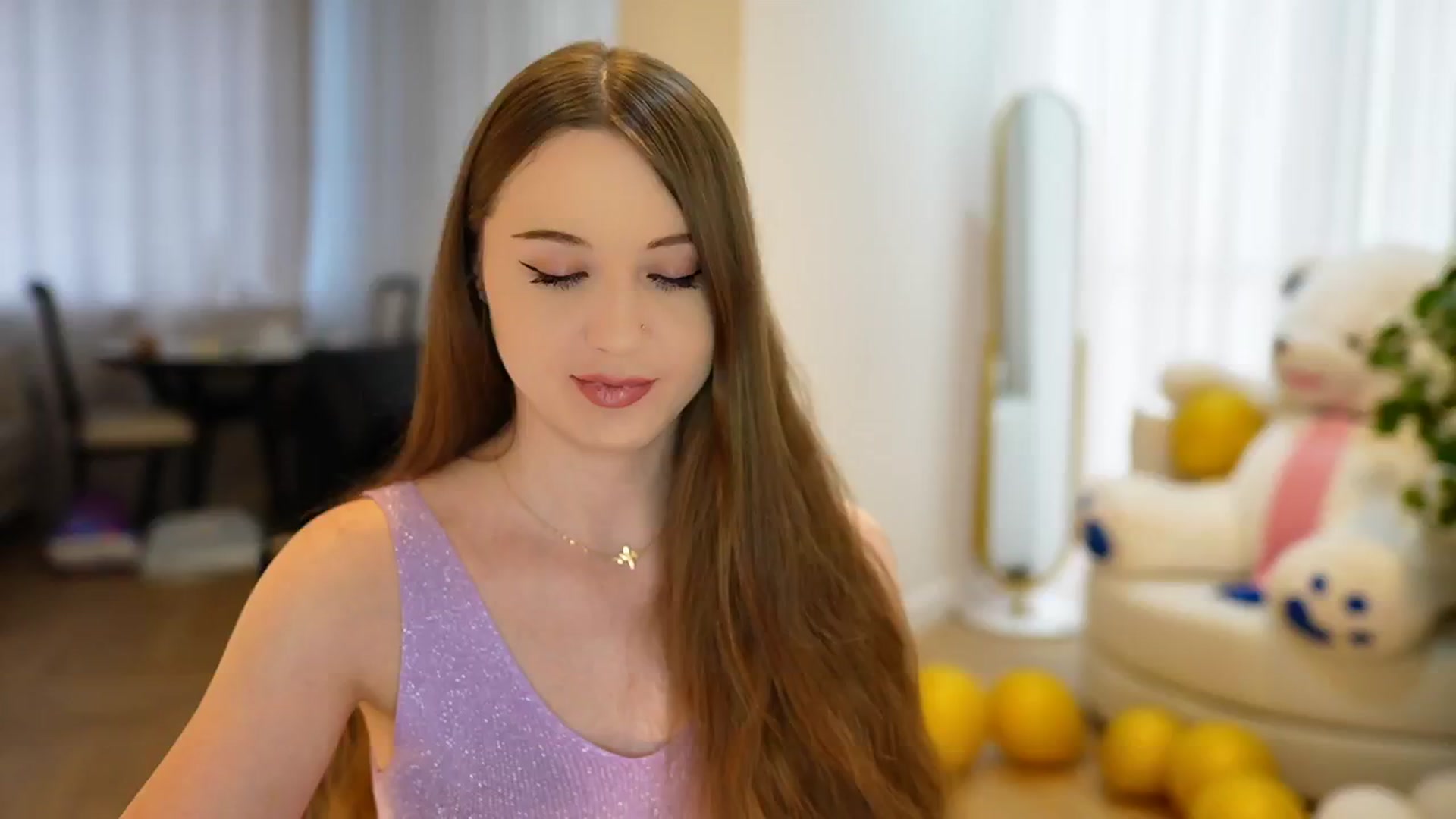 Gallery image thumbnail from Innocent_Soul's myfreecams stream on, 09/12/2024, 14:37 image 12 of 20