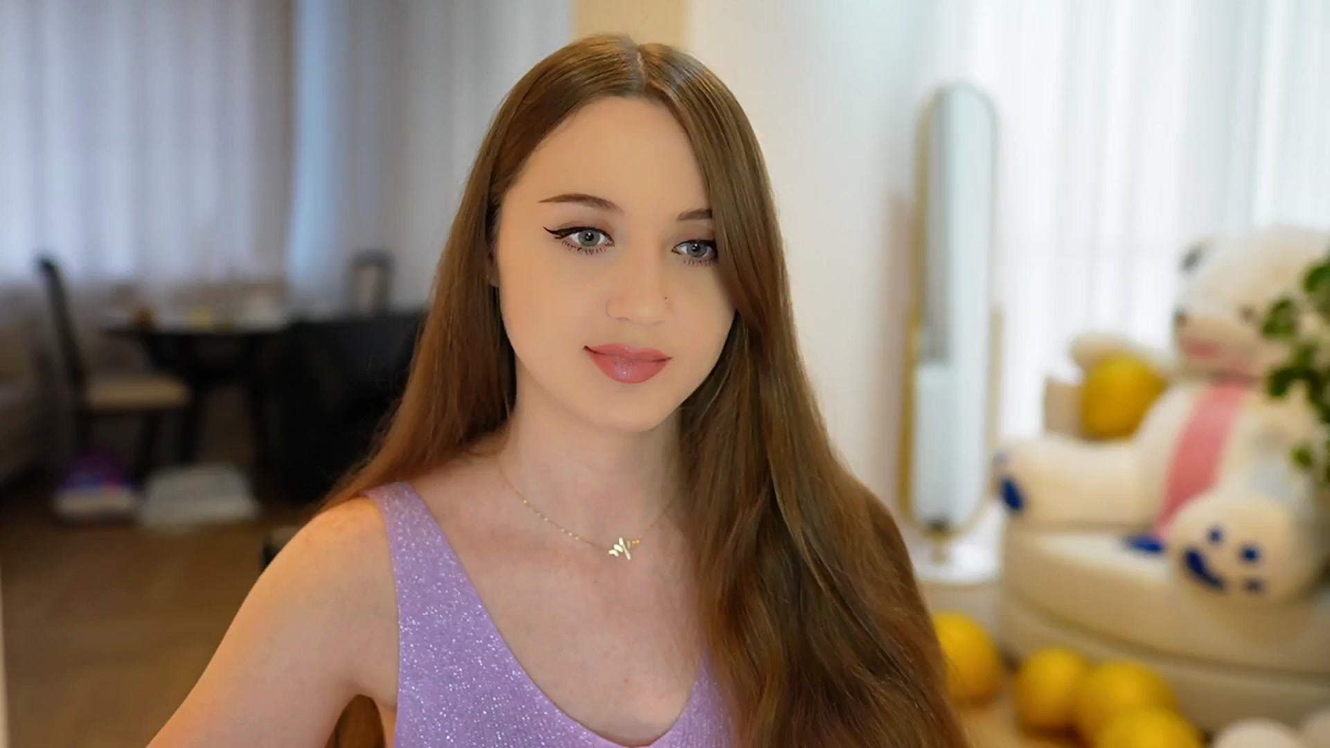 Gallery image thumbnail from Innocent_Soul's myfreecams stream on, 09/12/2024, 14:37 image 14 of 20