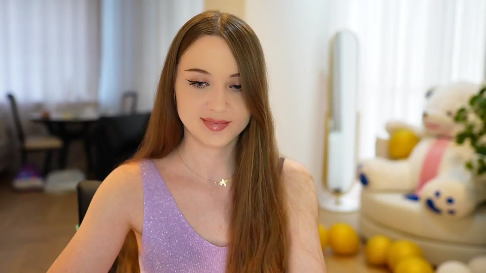 Gallery image thumbnail from Innocent_Soul's myfreecams stream on, 09/12/2024, 14:37 image 3 of 20
