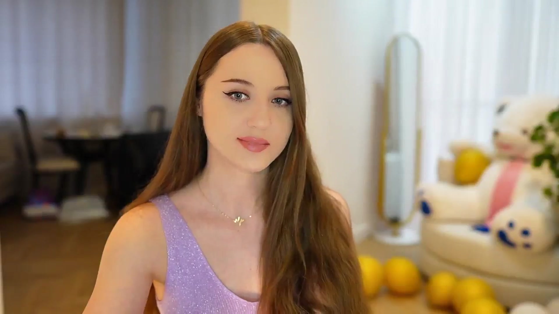 Gallery image thumbnail from Innocent_Soul's myfreecams stream on, 09/12/2024, 14:54 image 10 of 20