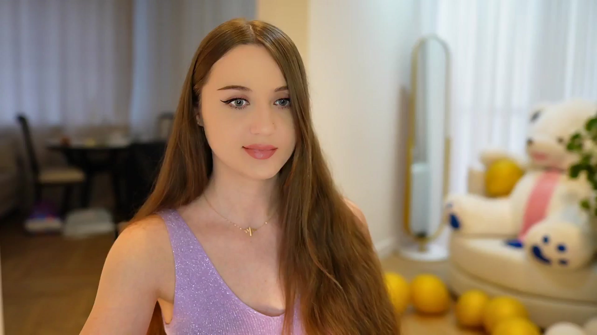 Gallery image thumbnail from Innocent_Soul's myfreecams stream on, 09/12/2024, 14:54 image 14 of 20