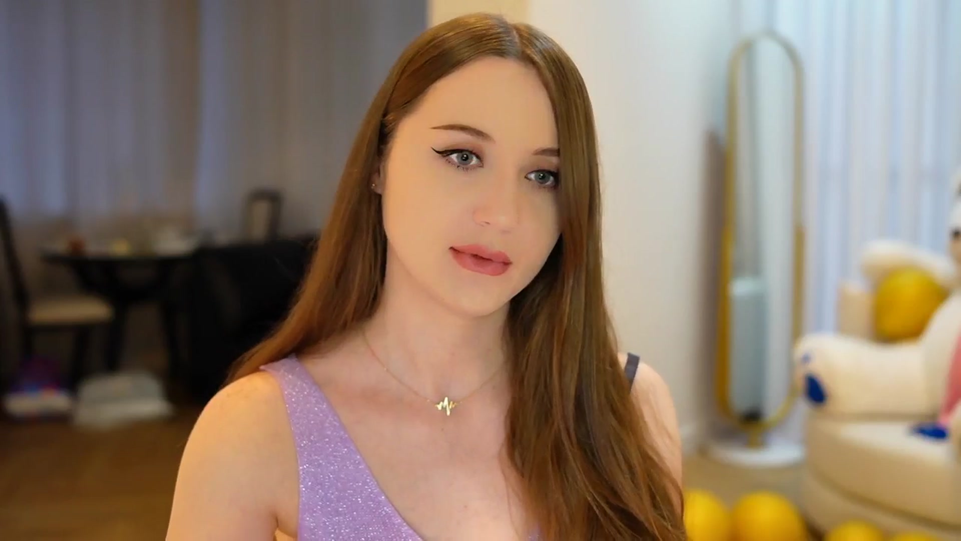 Gallery image thumbnail from Innocent_Soul's myfreecams stream on, 09/12/2024, 15:18 image 4 of 20