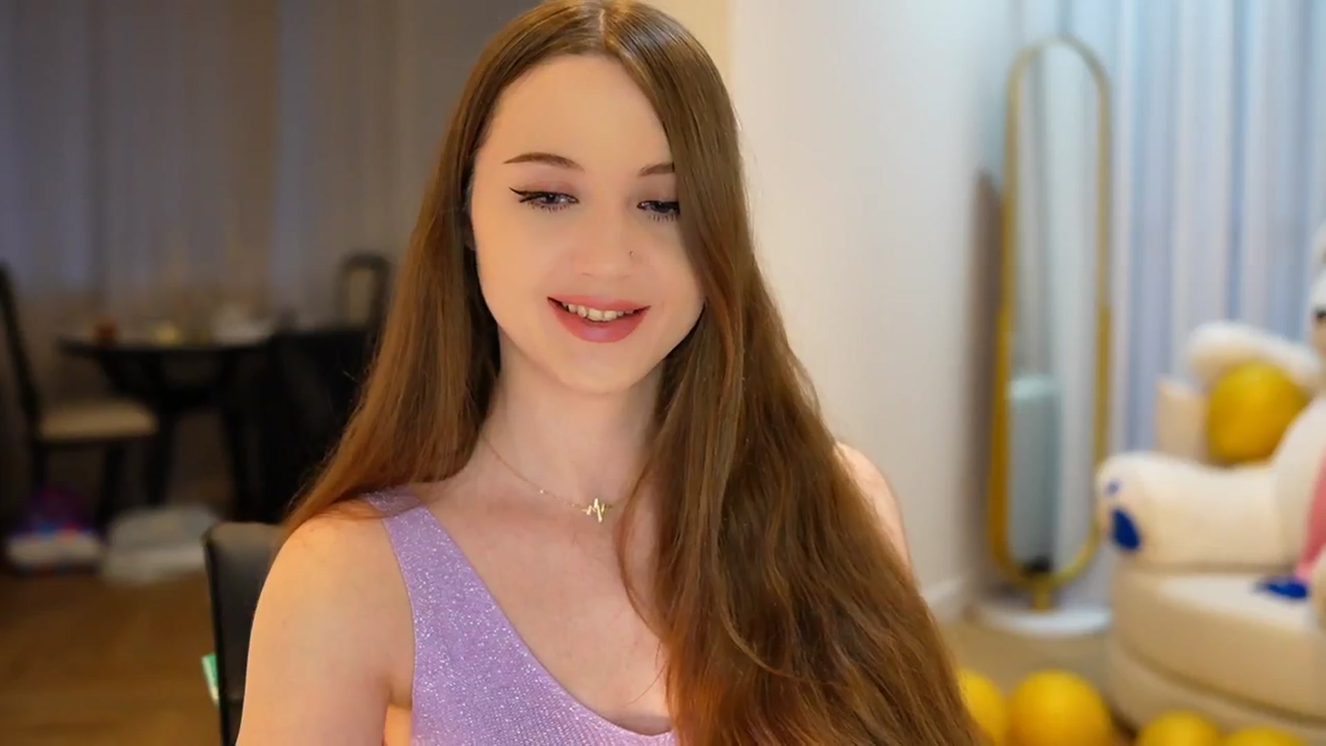 Gallery image thumbnail from Innocent_Soul's myfreecams stream on, 09/12/2024, 15:18 image 18 of 20