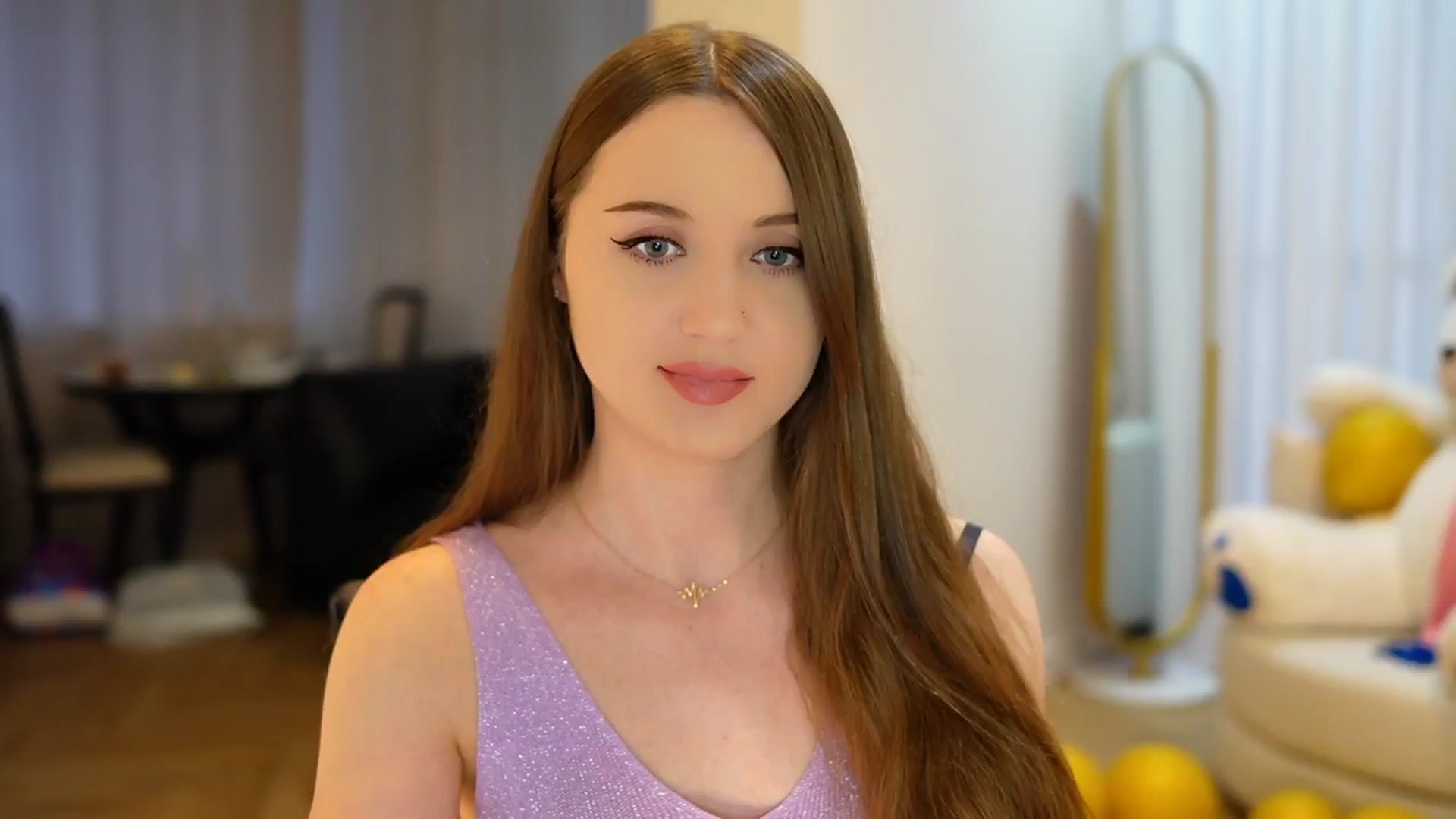 Gallery image thumbnail from Innocent_Soul's myfreecams stream on, 09/12/2024, 15:18 image 1 of 20