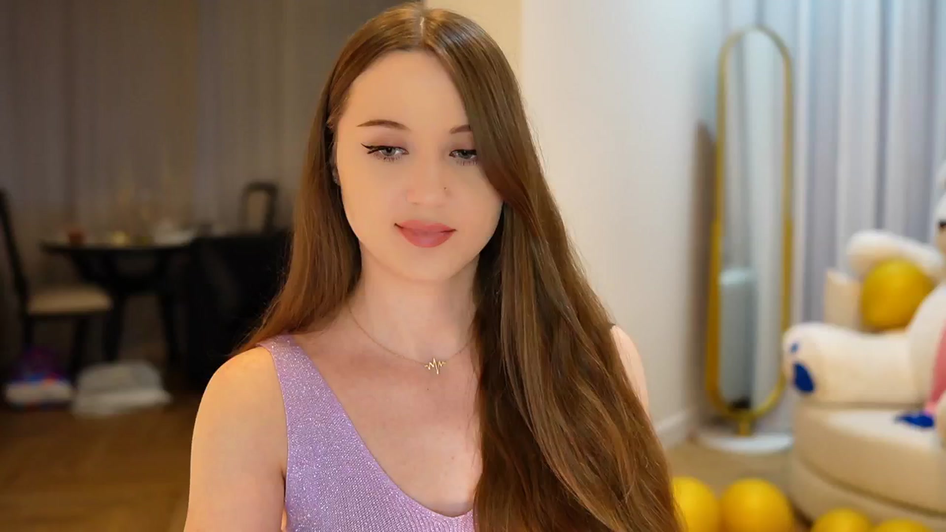 Gallery image thumbnail from Innocent_Soul's myfreecams stream on, 09/12/2024, 15:39 image 5 of 20