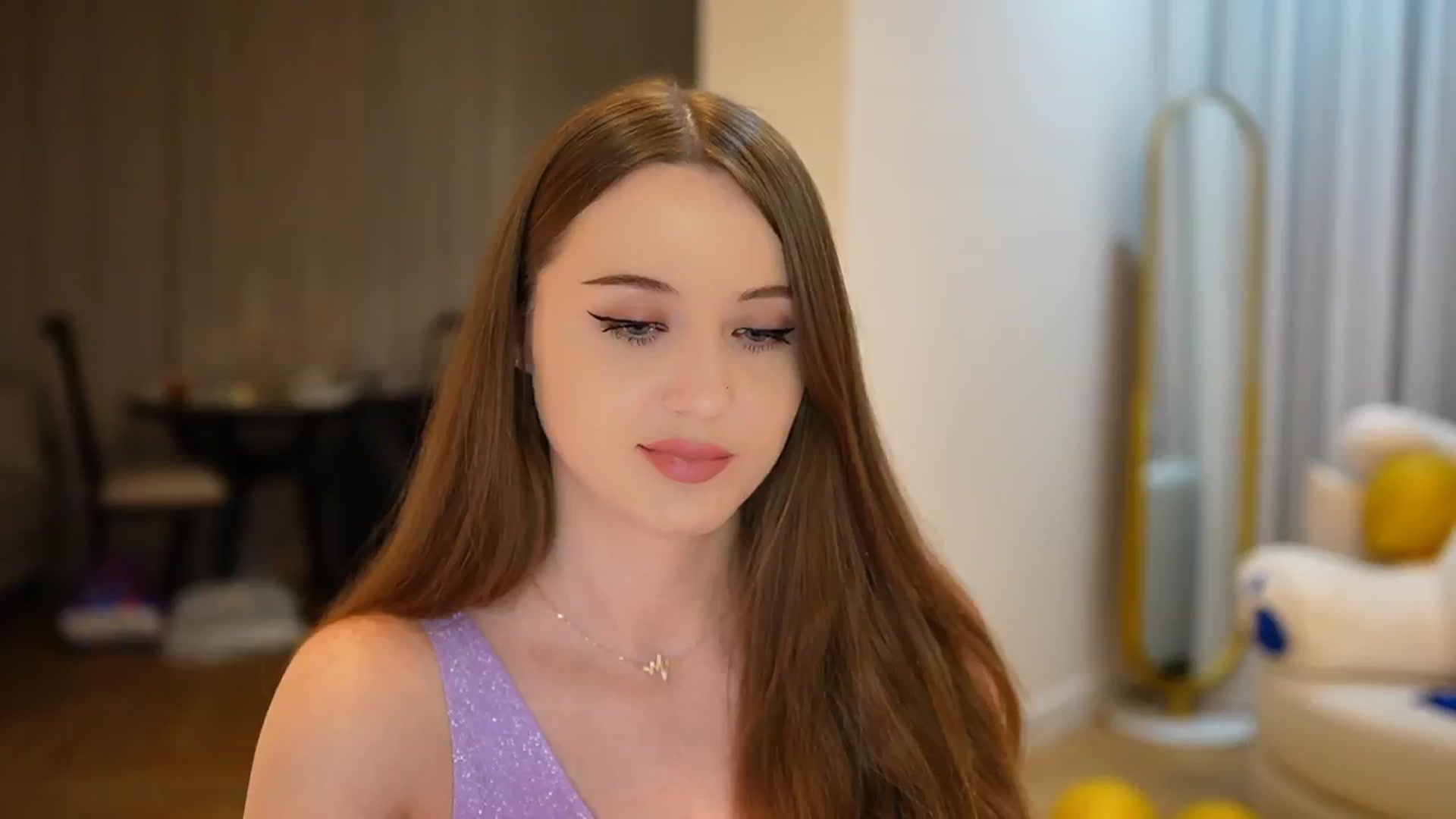 Gallery image thumbnail from Innocent_Soul's myfreecams stream on, 09/12/2024, 17:47 image 2 of 20