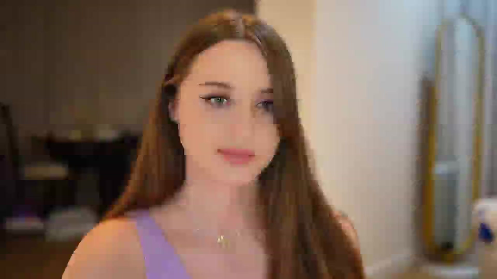 Gallery image thumbnail from Innocent_Soul's myfreecams stream on, 09/12/2024, 18:06 image 8 of 20