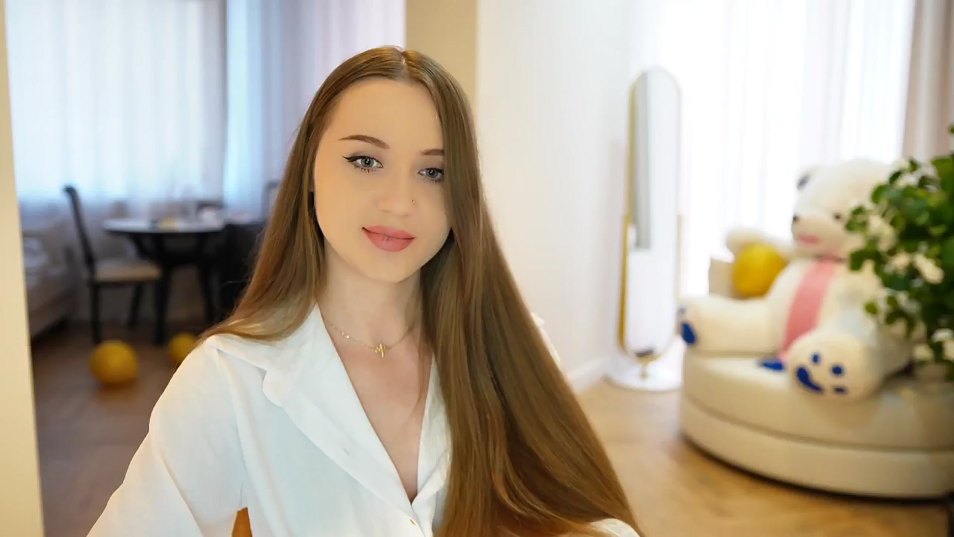 Gallery image thumbnail from Innocent_Soul's myfreecams stream on, 09/14/2024, 13:03 image 9 of 20