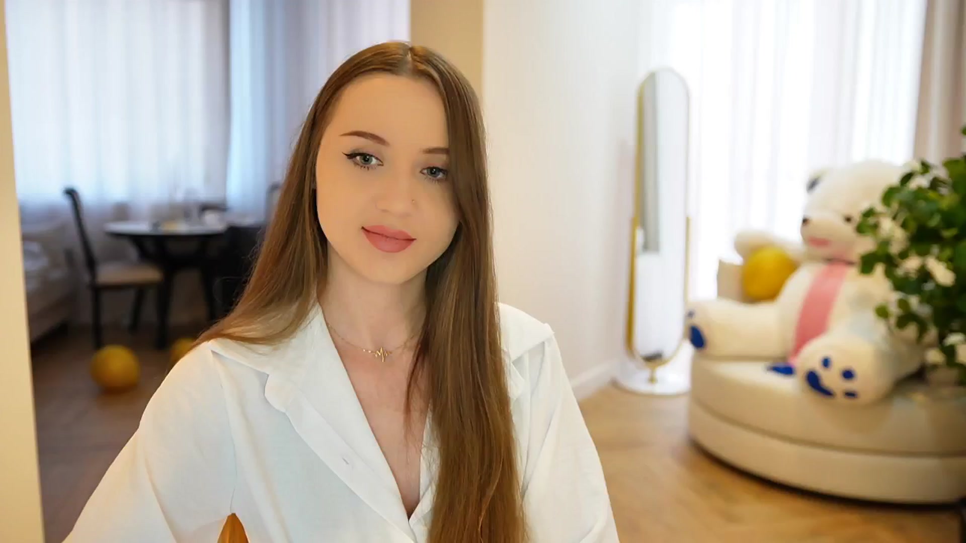 Gallery image thumbnail from Innocent_Soul's myfreecams stream on, 09/14/2024, 13:03 image 12 of 20