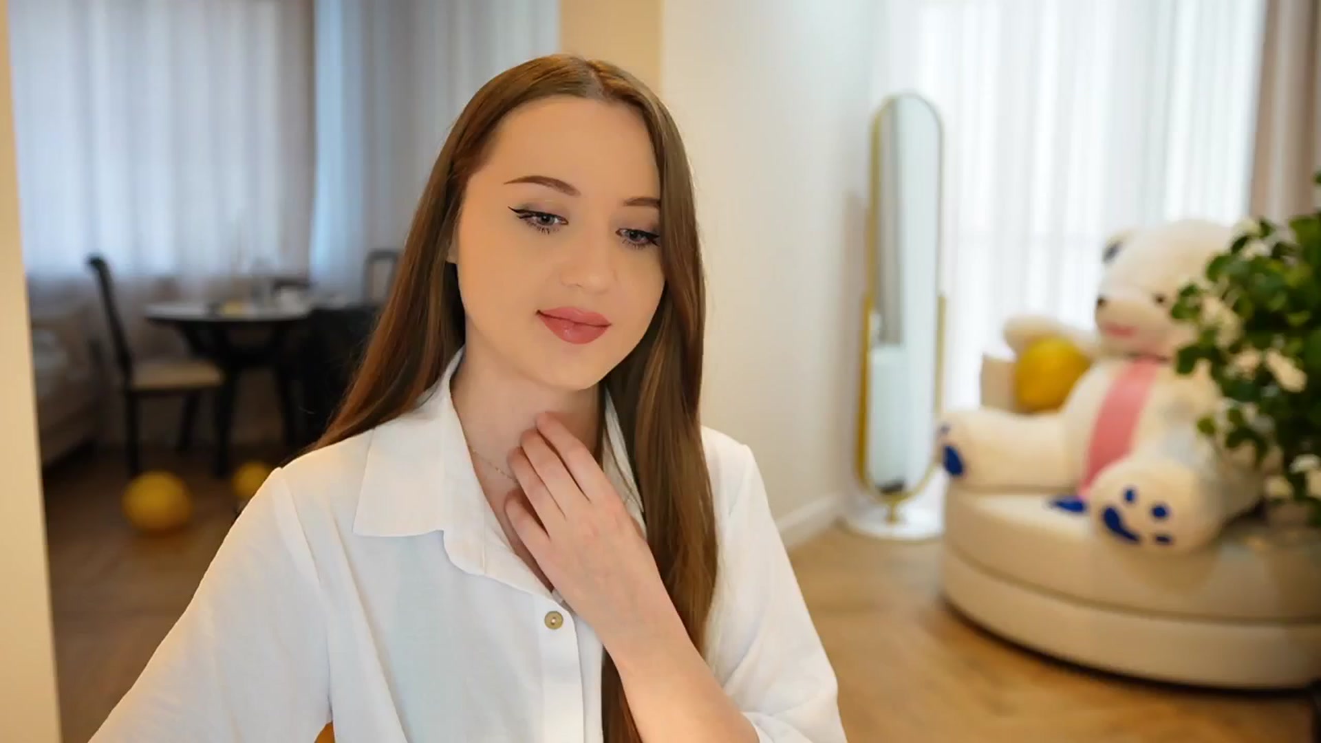 Gallery image thumbnail from Innocent_Soul's myfreecams stream on, 09/14/2024, 14:43 image 6 of 20