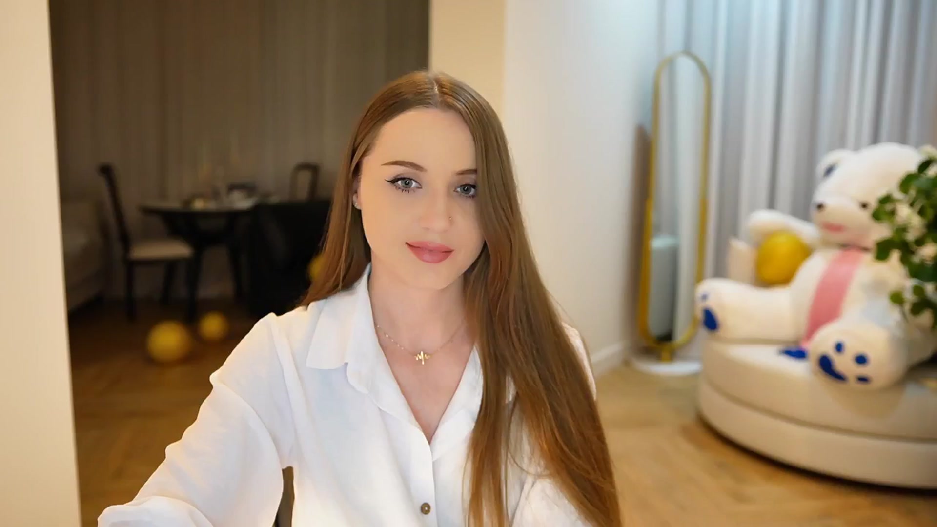 Gallery image thumbnail from Innocent_Soul's myfreecams stream on, 09/14/2024, 17:21 image 2 of 20