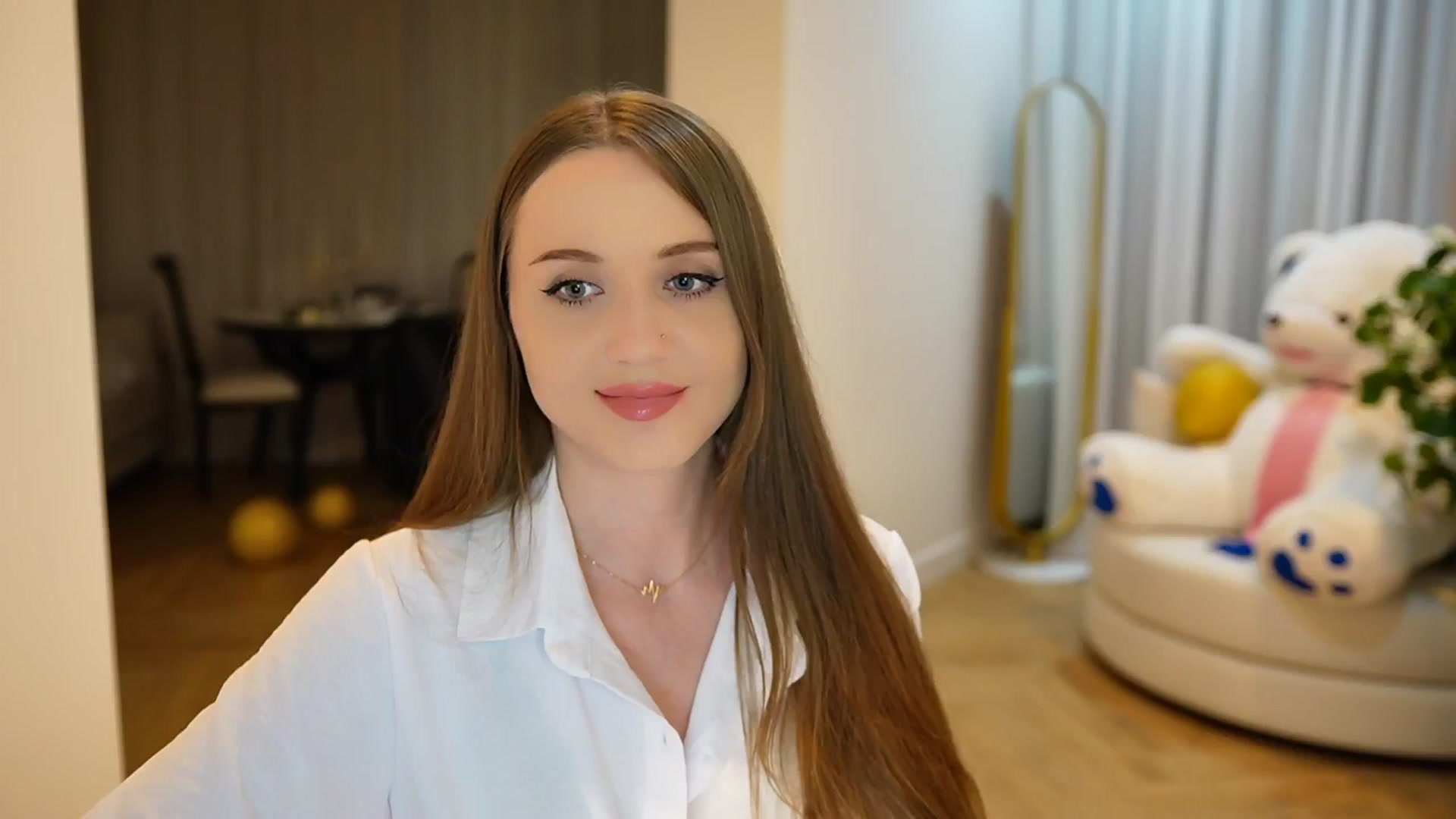 Gallery image thumbnail from Innocent_Soul's myfreecams stream on, 09/14/2024, 17:21 image 17 of 20