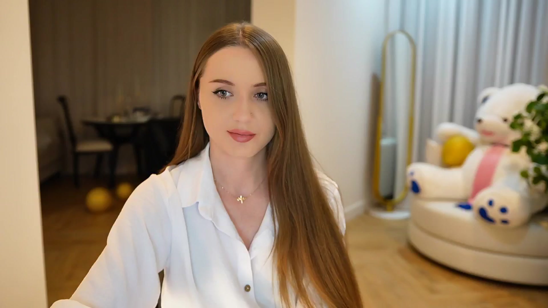 Gallery image thumbnail from Innocent_Soul's myfreecams stream on, 09/14/2024, 17:21 image 1 of 20
