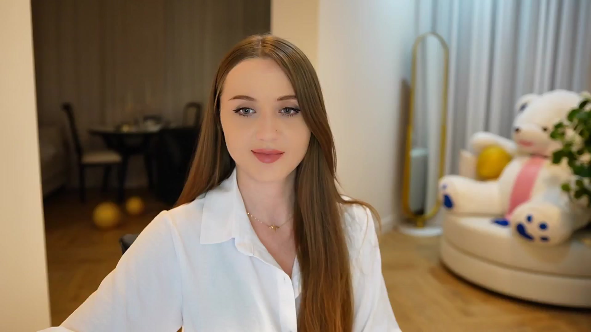 Gallery image thumbnail from Innocent_Soul's myfreecams stream on, 09/14/2024, 17:21 image 12 of 20