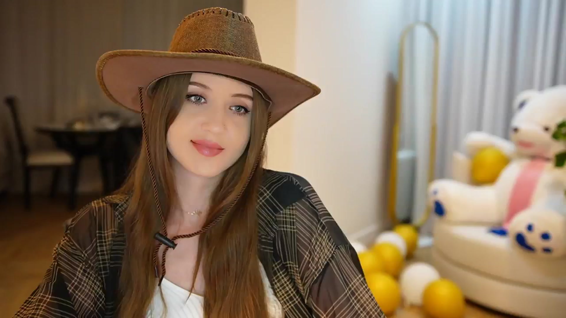 Gallery image thumbnail from Innocent_Soul's myfreecams stream on, 09/16/2024, 15:27 image 19 of 20