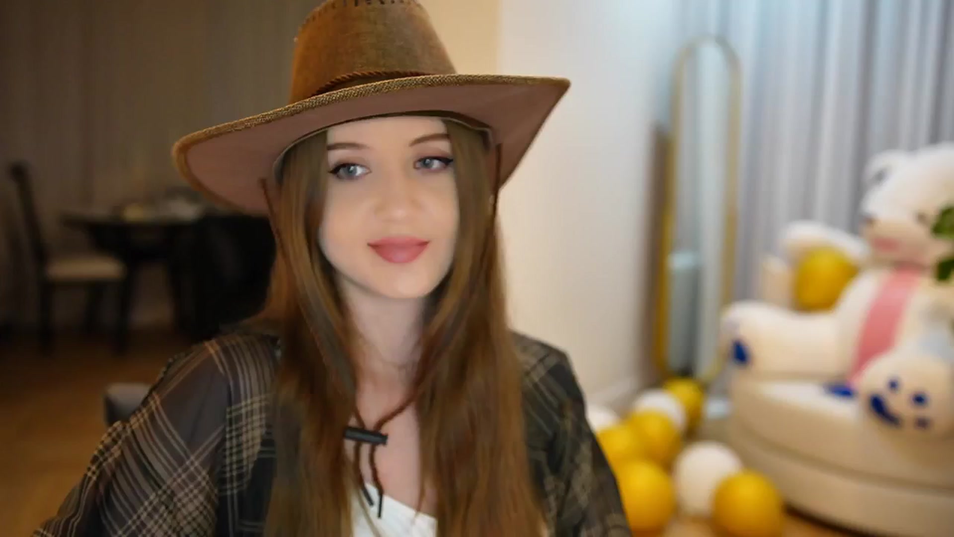 Gallery image thumbnail from Innocent_Soul's myfreecams stream on, 09/16/2024, 15:27 image 20 of 20