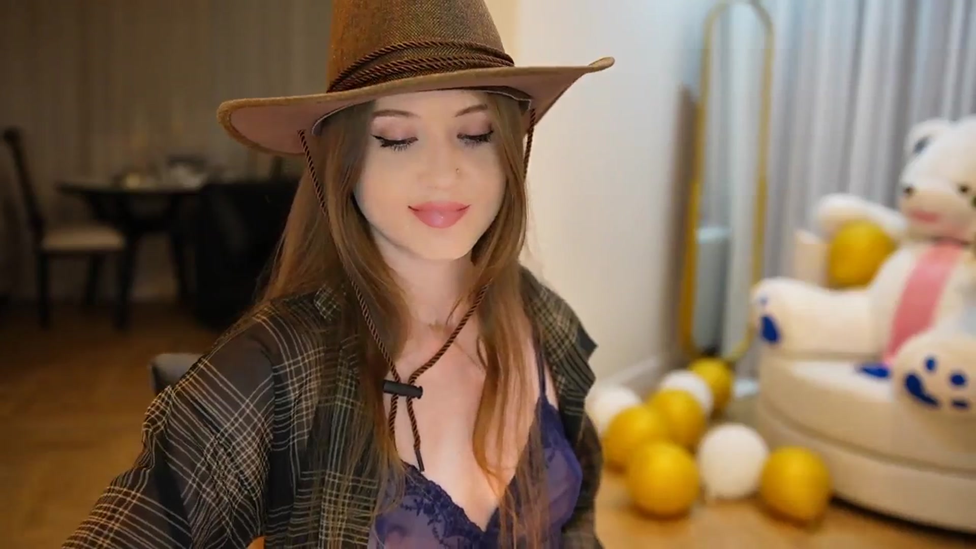 Gallery image thumbnail from Innocent_Soul's myfreecams stream on, 09/16/2024, 17:27 image 20 of 20