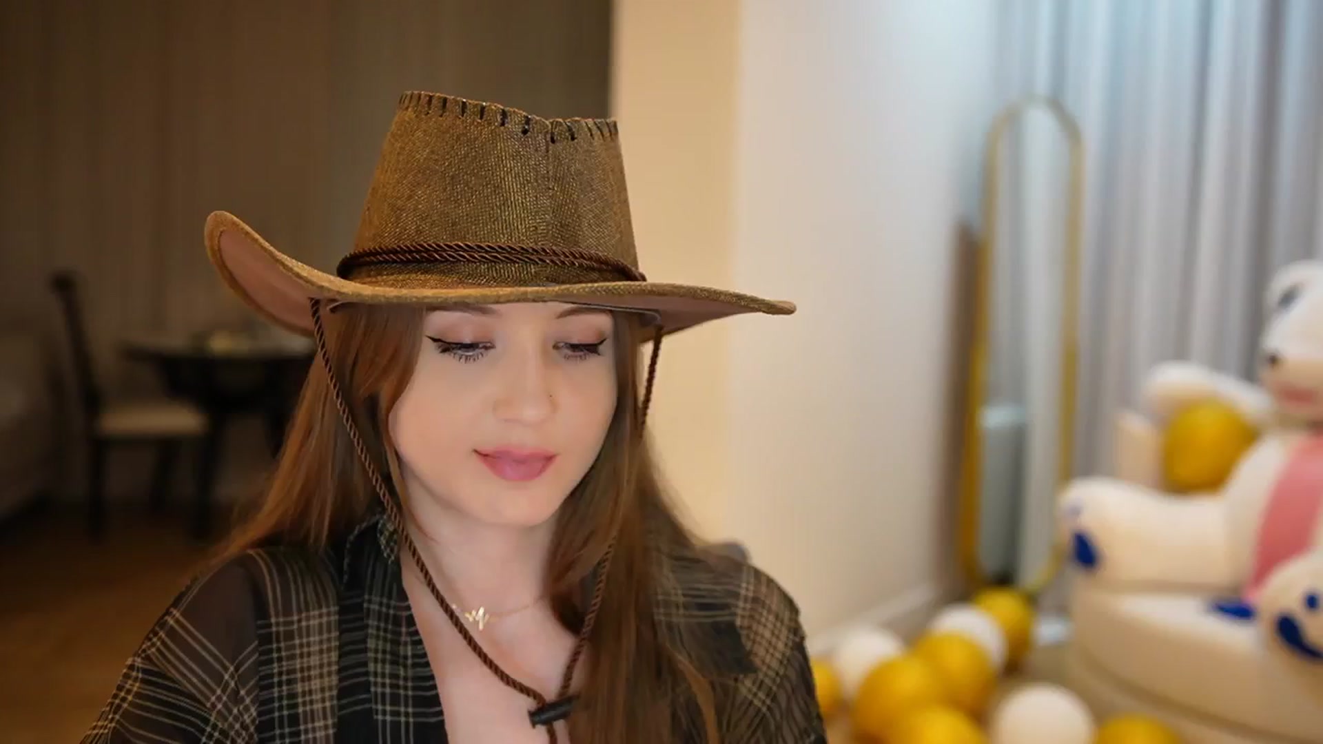 Gallery image thumbnail from Innocent_Soul's myfreecams stream on, 09/17/2024, 05:12 image 14 of 20