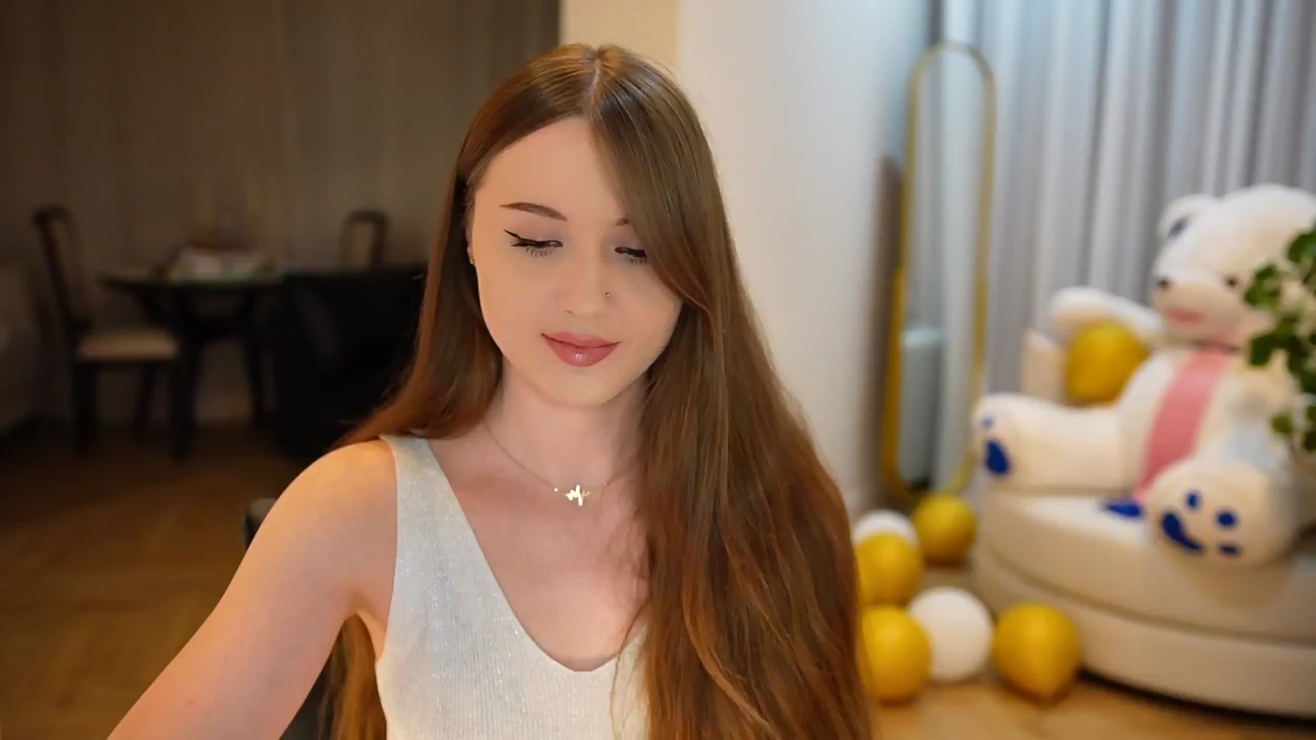 Gallery image thumbnail from Innocent_Soul's myfreecams stream on, 09/20/2024, 17:00 image 10 of 20