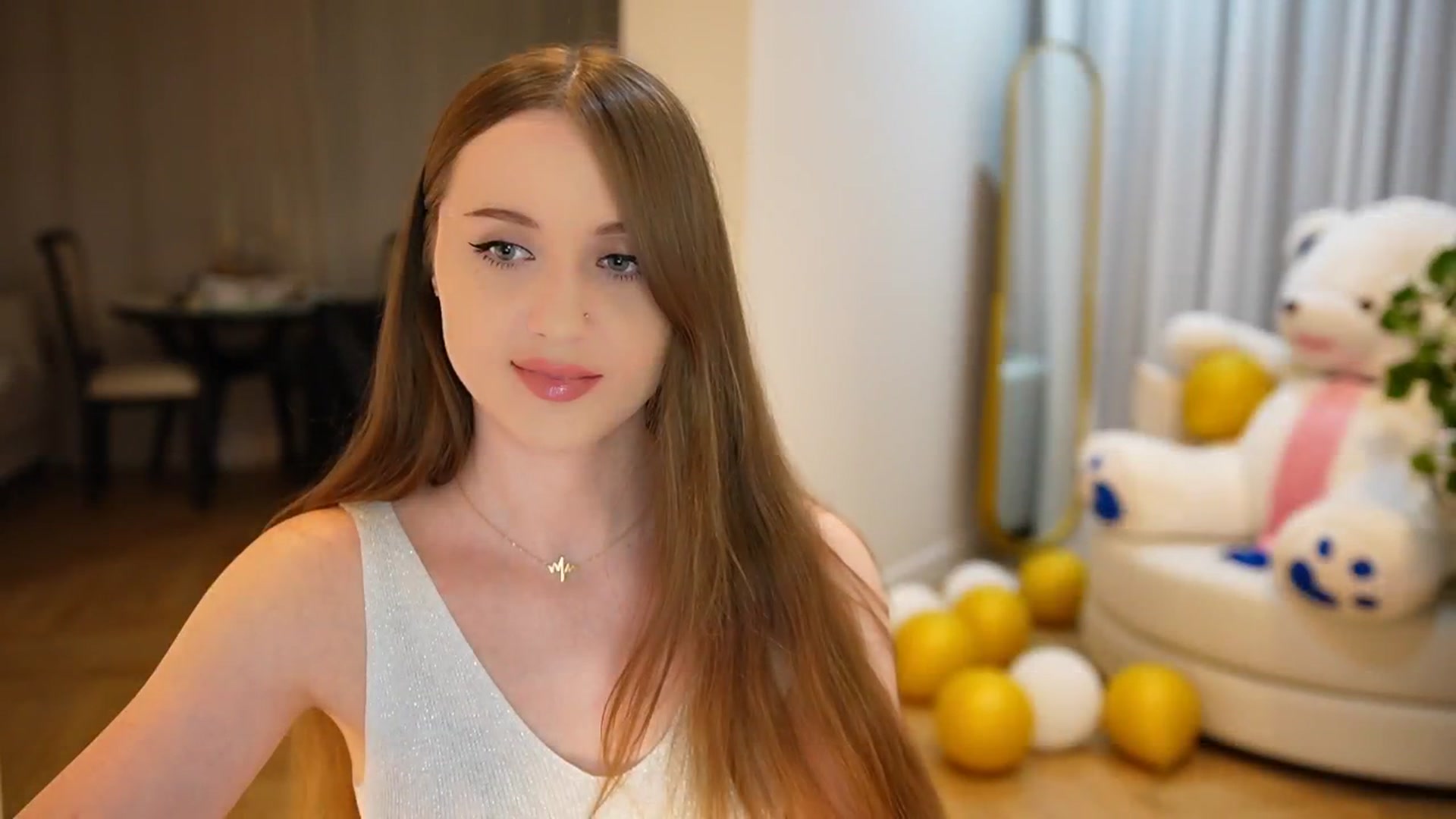 Gallery image thumbnail from Innocent_Soul's myfreecams stream on, 09/20/2024, 17:53 image 11 of 20