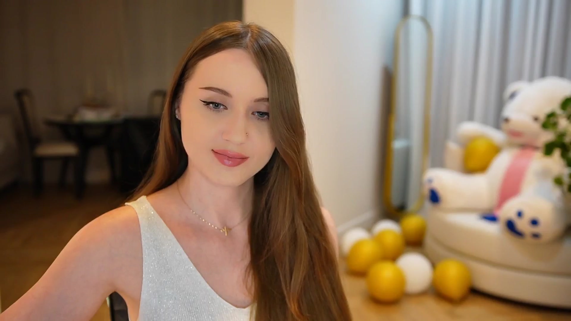 Gallery image thumbnail from Innocent_Soul's myfreecams stream on, 09/20/2024, 18:11 image 19 of 20