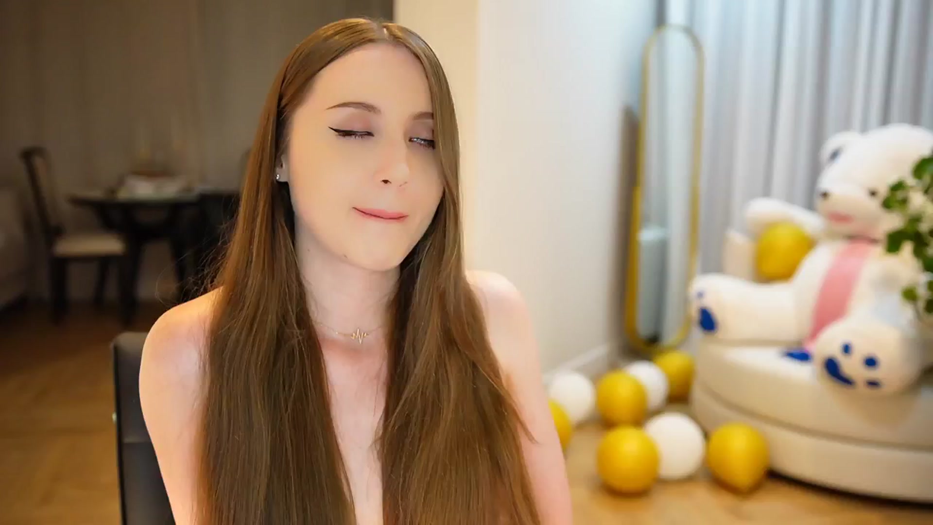 Gallery image thumbnail from Innocent_Soul's myfreecams stream on, 09/20/2024, 22:16 image 10 of 20