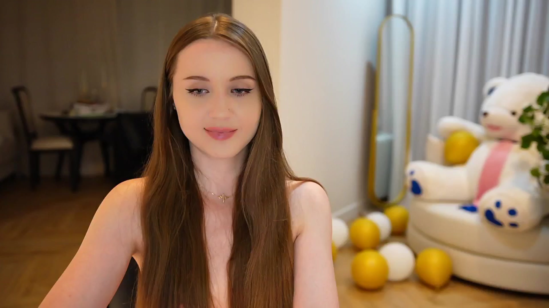 Gallery image thumbnail from Innocent_Soul's myfreecams stream on, 09/20/2024, 22:16 image 19 of 20