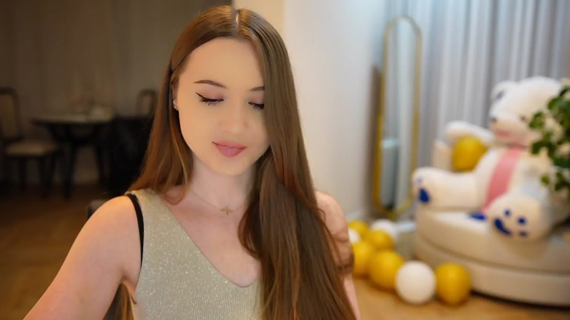Gallery image thumbnail from Innocent_Soul's myfreecams stream on, 09/24/2024, 17:31 image 20 of 20