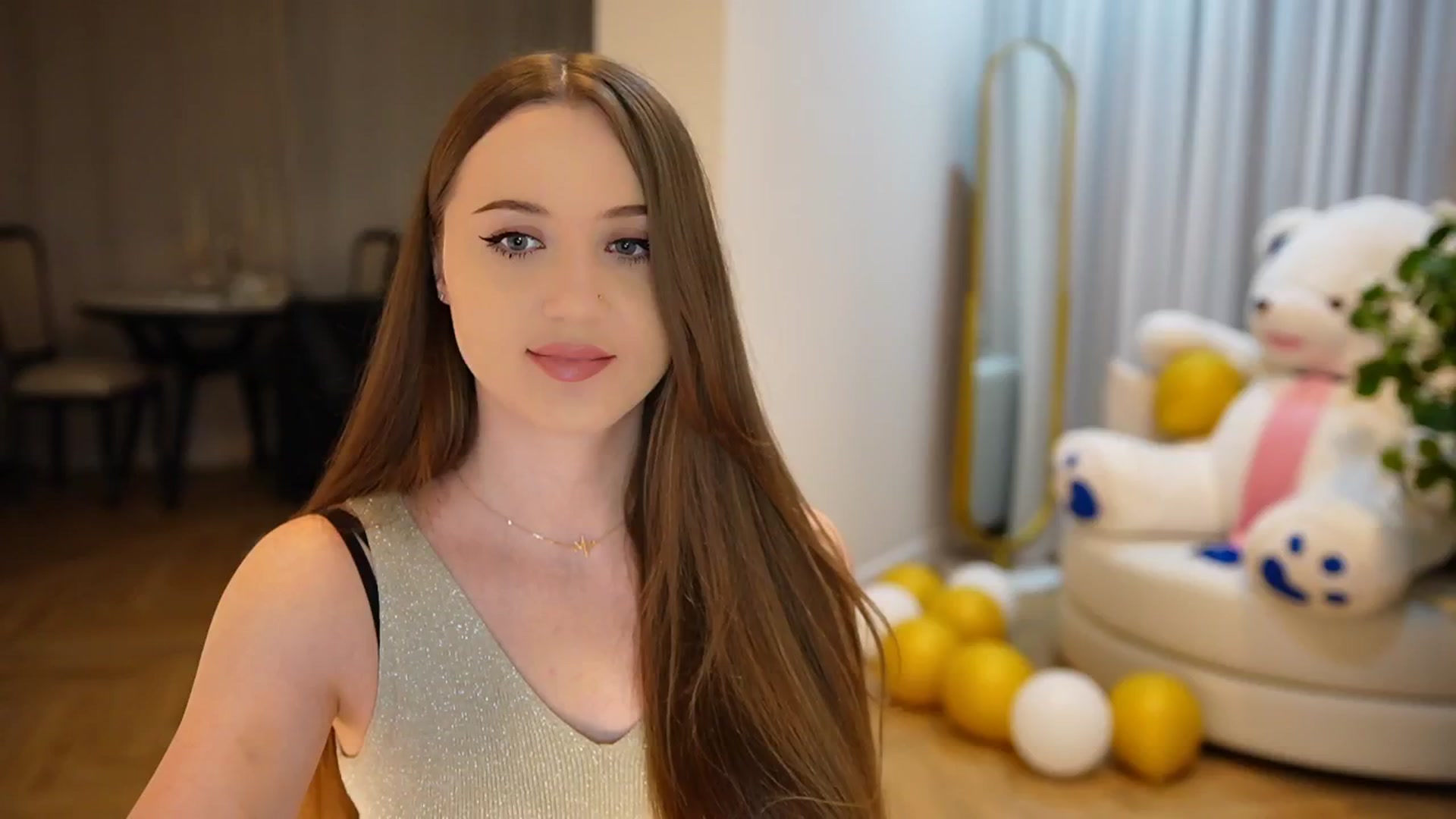 Gallery image thumbnail from Innocent_Soul's myfreecams stream on, 09/24/2024, 17:31 image 11 of 20
