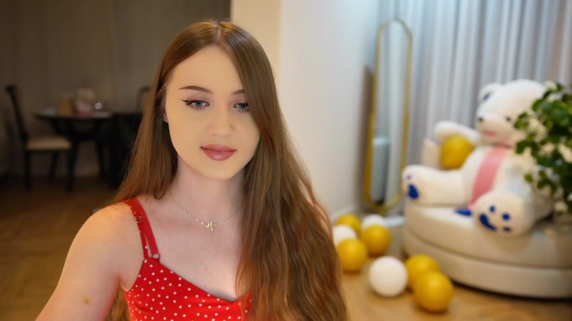Gallery image thumbnail from Innocent_Soul's myfreecams stream on, 09/28/2024, 18:20 image 2 of 20
