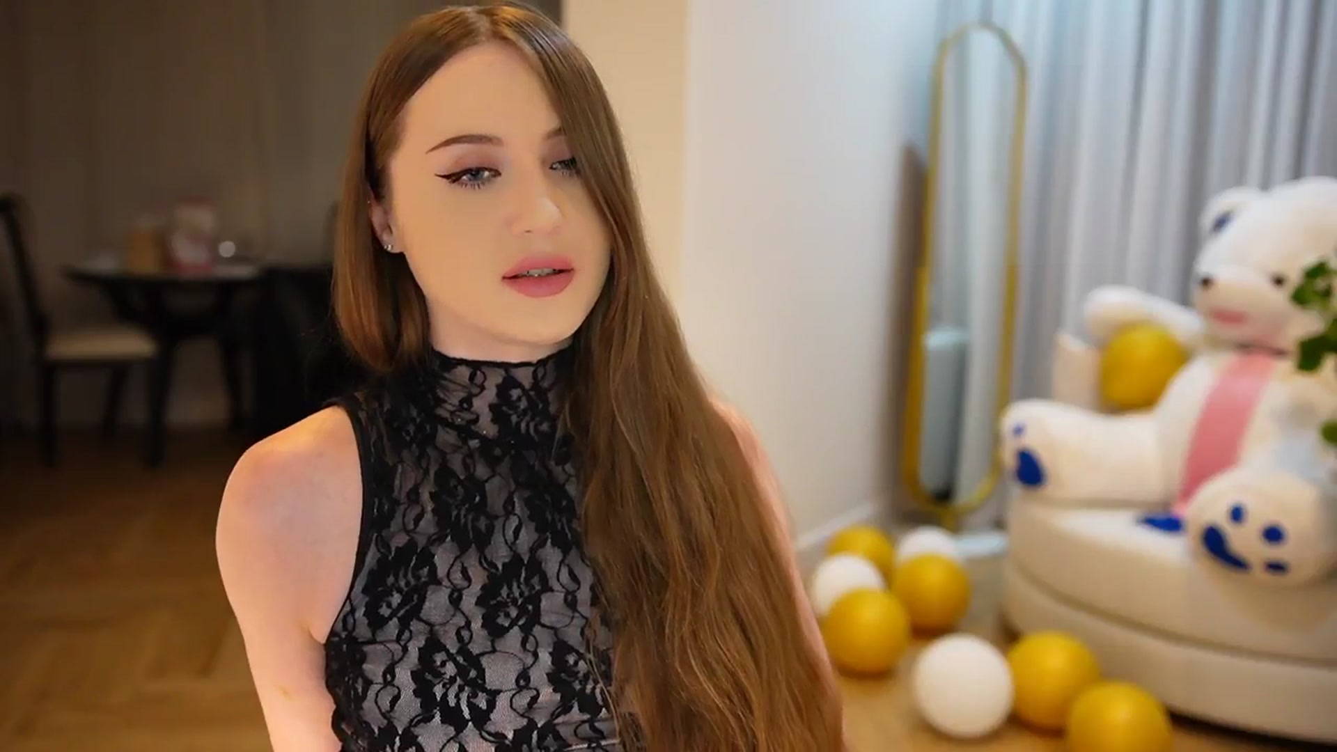 Gallery image thumbnail from Innocent_Soul's myfreecams stream on, 09/28/2024, 20:36 image 13 of 20