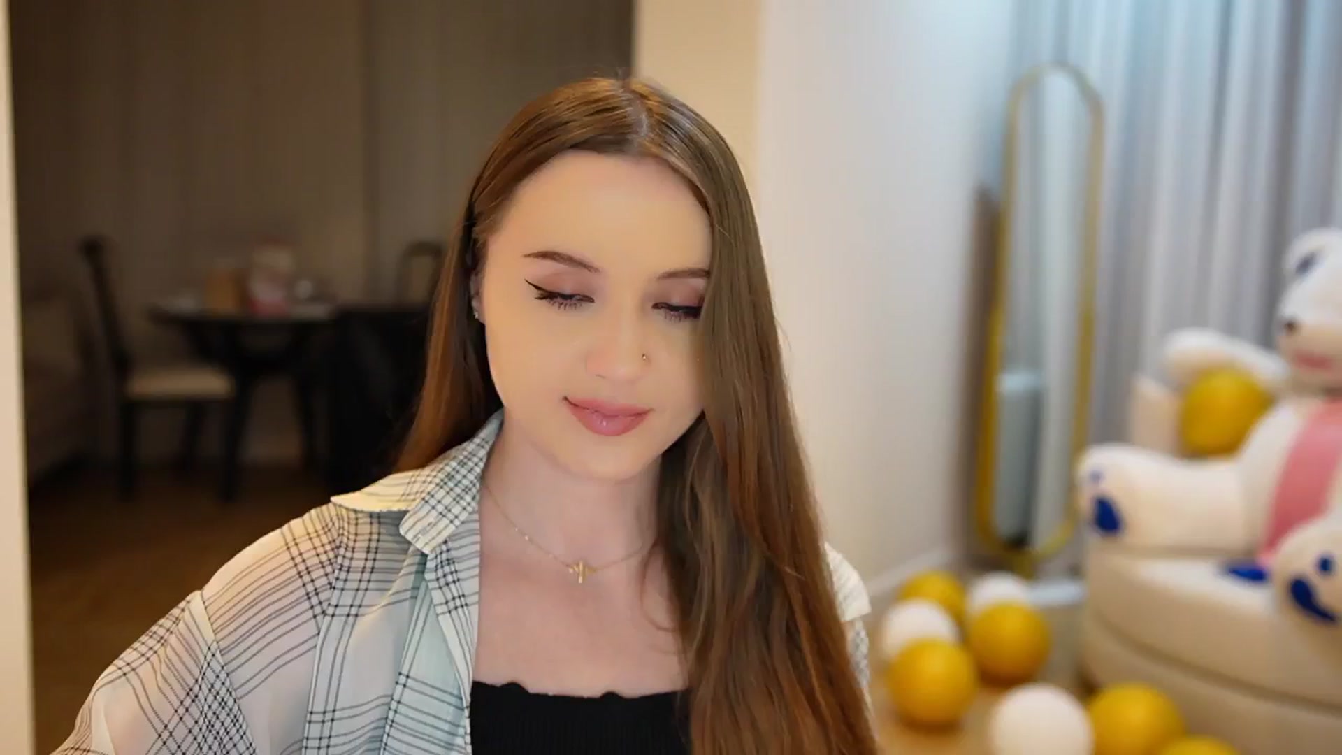 Gallery image thumbnail from Innocent_Soul's myfreecams stream on, 09/29/2024, 22:11 image 10 of 20