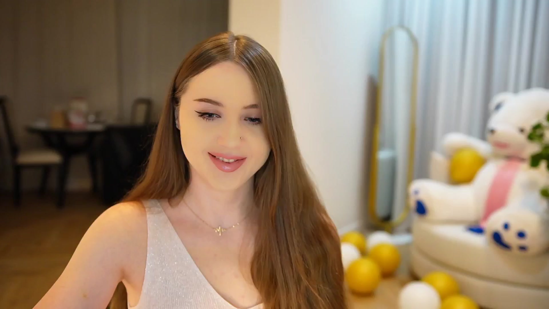 Gallery image thumbnail from Innocent_Soul's myfreecams stream on, 09/30/2024, 17:02 image 1 of 20
