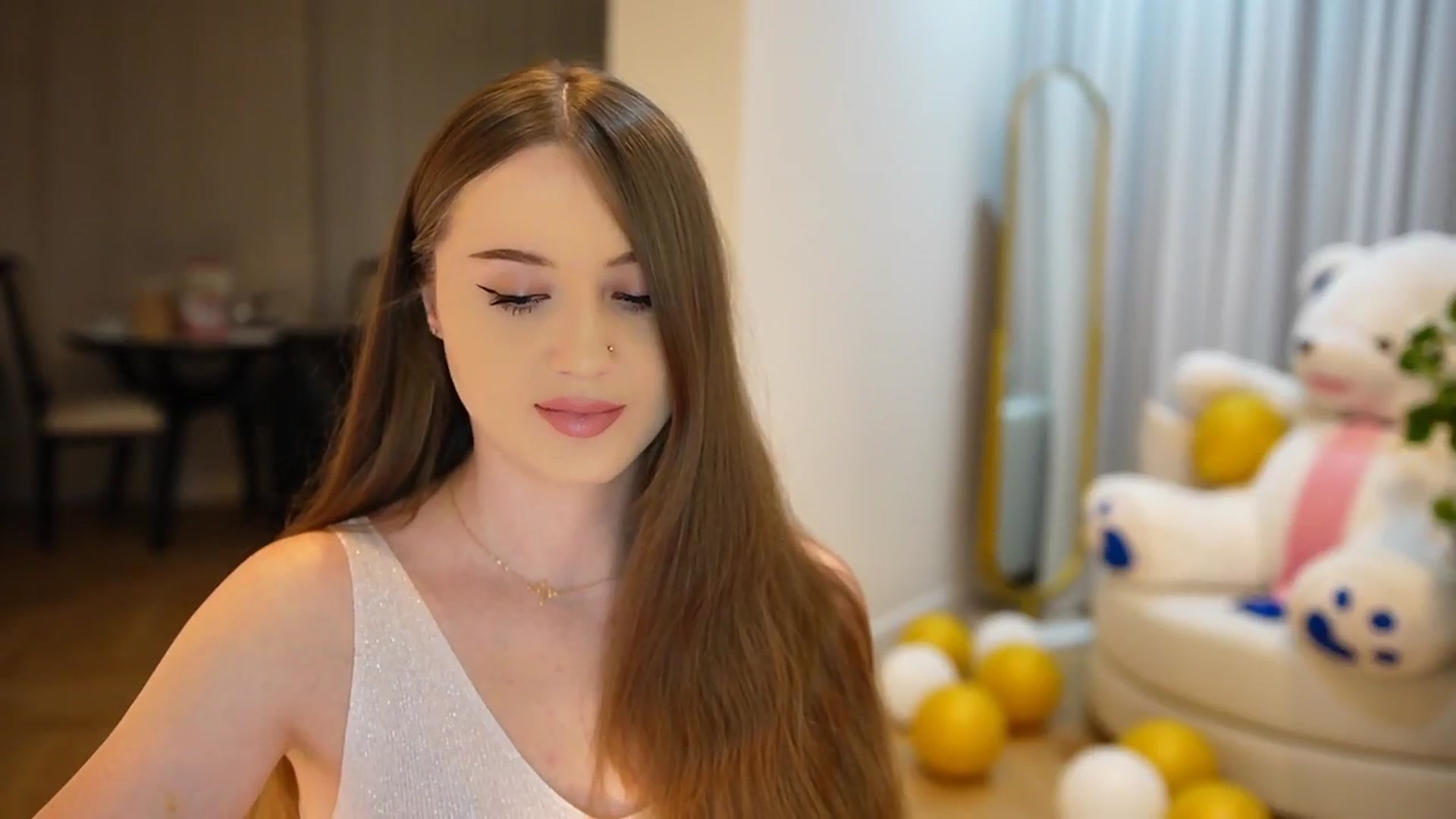 Gallery image thumbnail from Innocent_Soul's myfreecams stream on, 09/30/2024, 17:02 image 17 of 20
