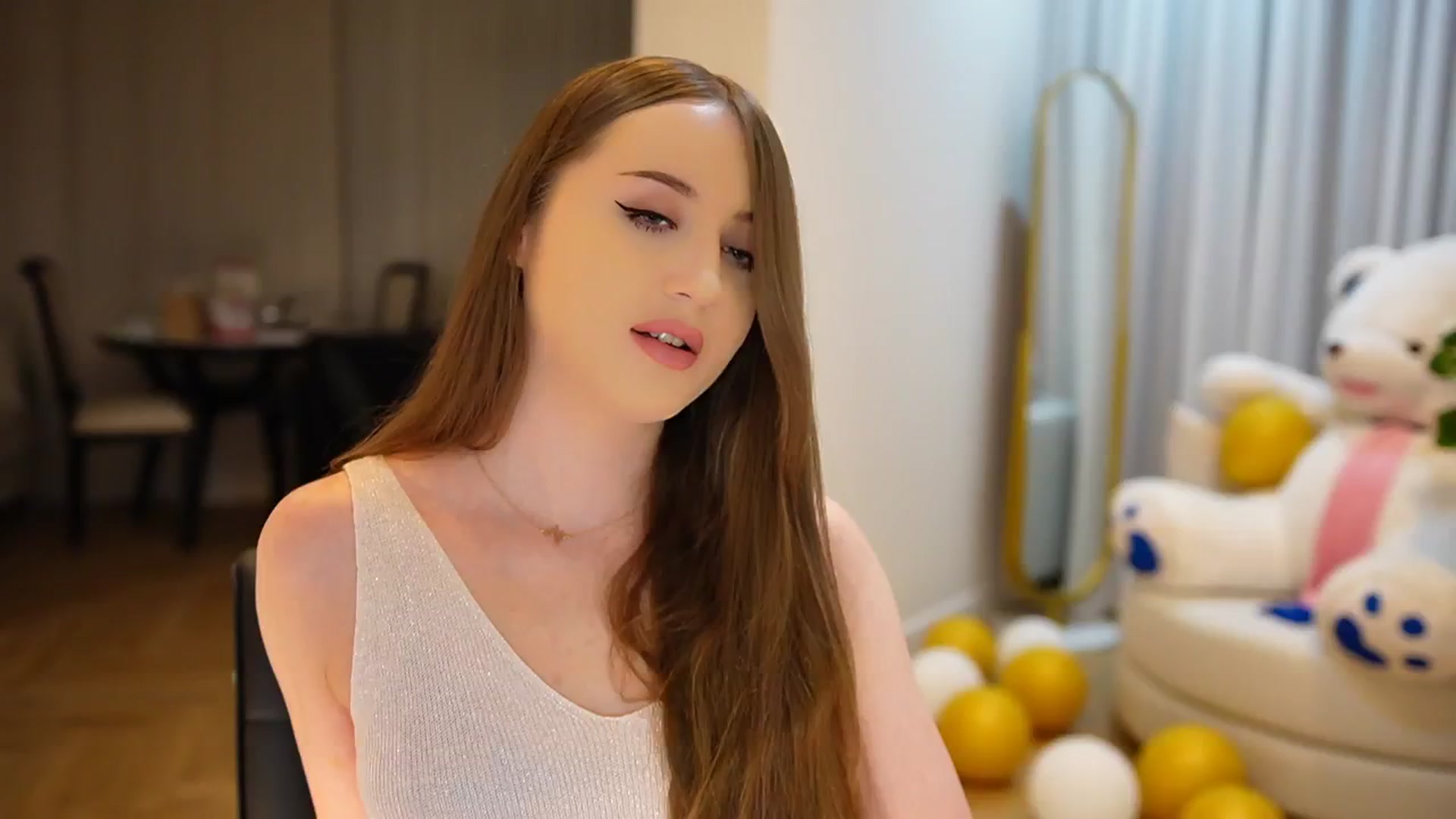 Gallery image thumbnail from Innocent_Soul's myfreecams stream on, 09/30/2024, 18:04 image 18 of 20
