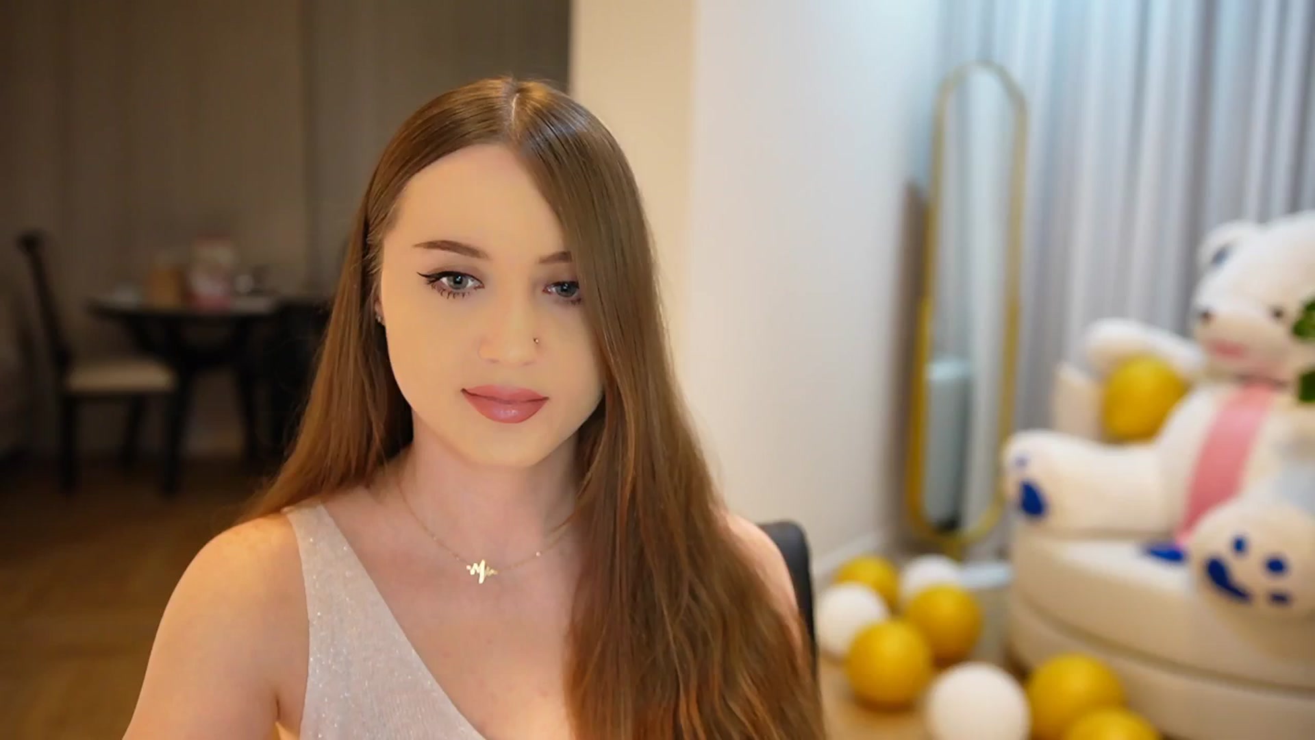 Gallery image thumbnail from Innocent_Soul's myfreecams stream on, 09/30/2024, 18:04 image 4 of 20