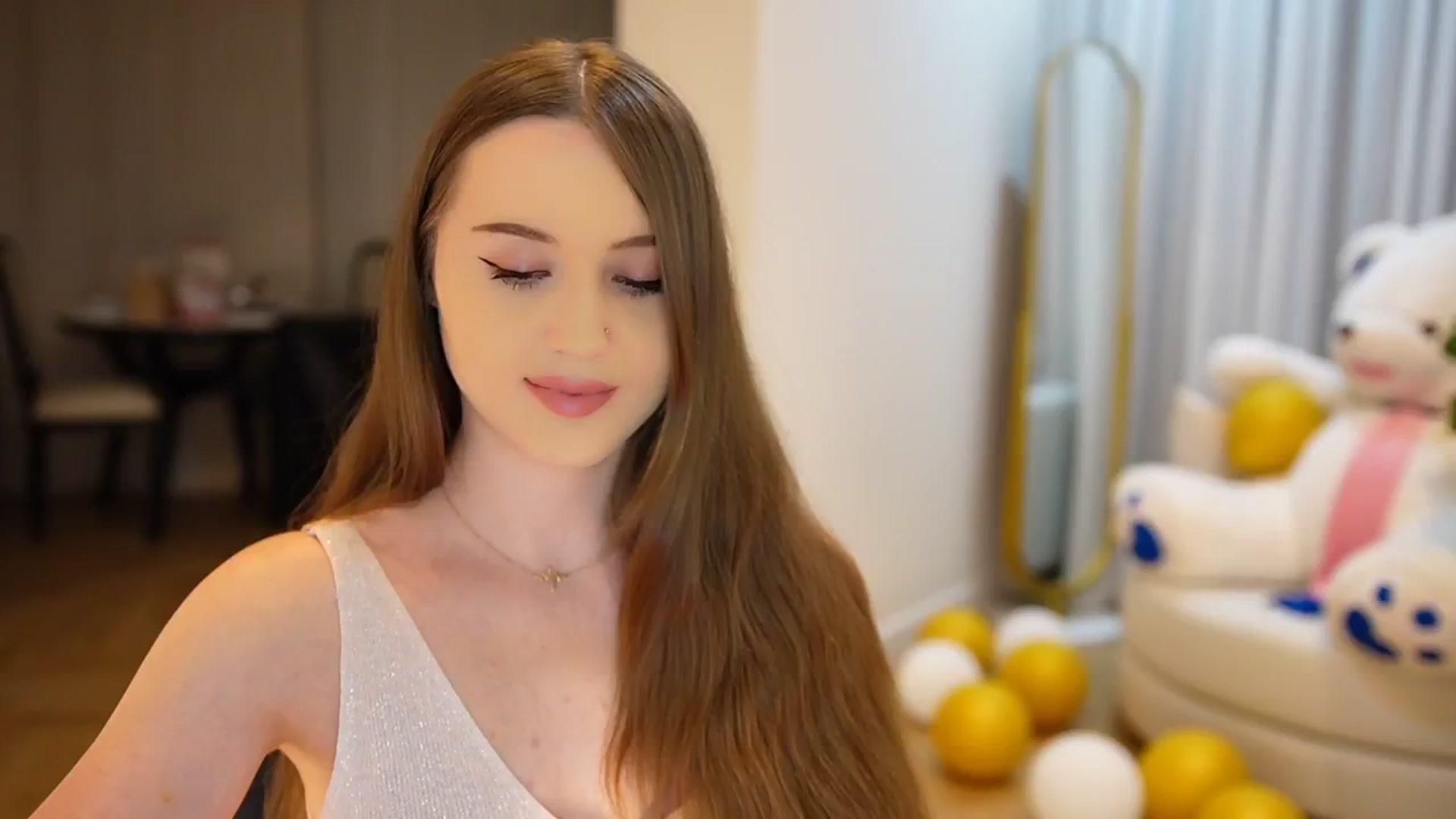 Gallery image thumbnail from Innocent_Soul's myfreecams stream on, 09/30/2024, 19:59 image 1 of 20
