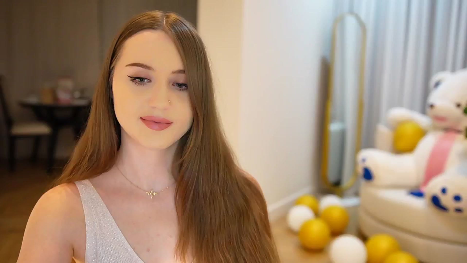 Gallery image thumbnail from Innocent_Soul's myfreecams stream on, 09/30/2024, 19:59 image 19 of 20