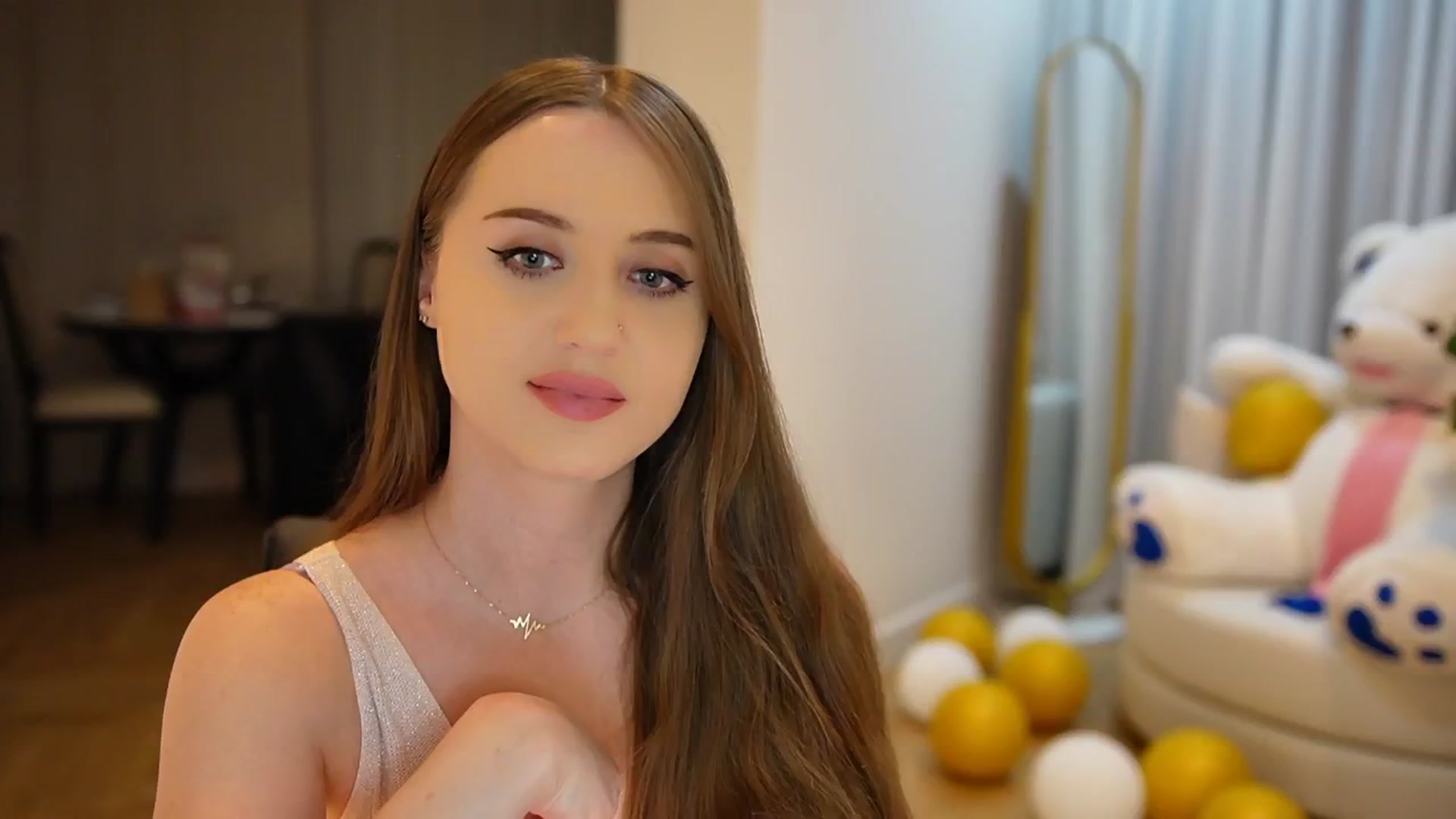 Gallery image thumbnail from Innocent_Soul's myfreecams stream on, 09/30/2024, 21:24 image 18 of 20