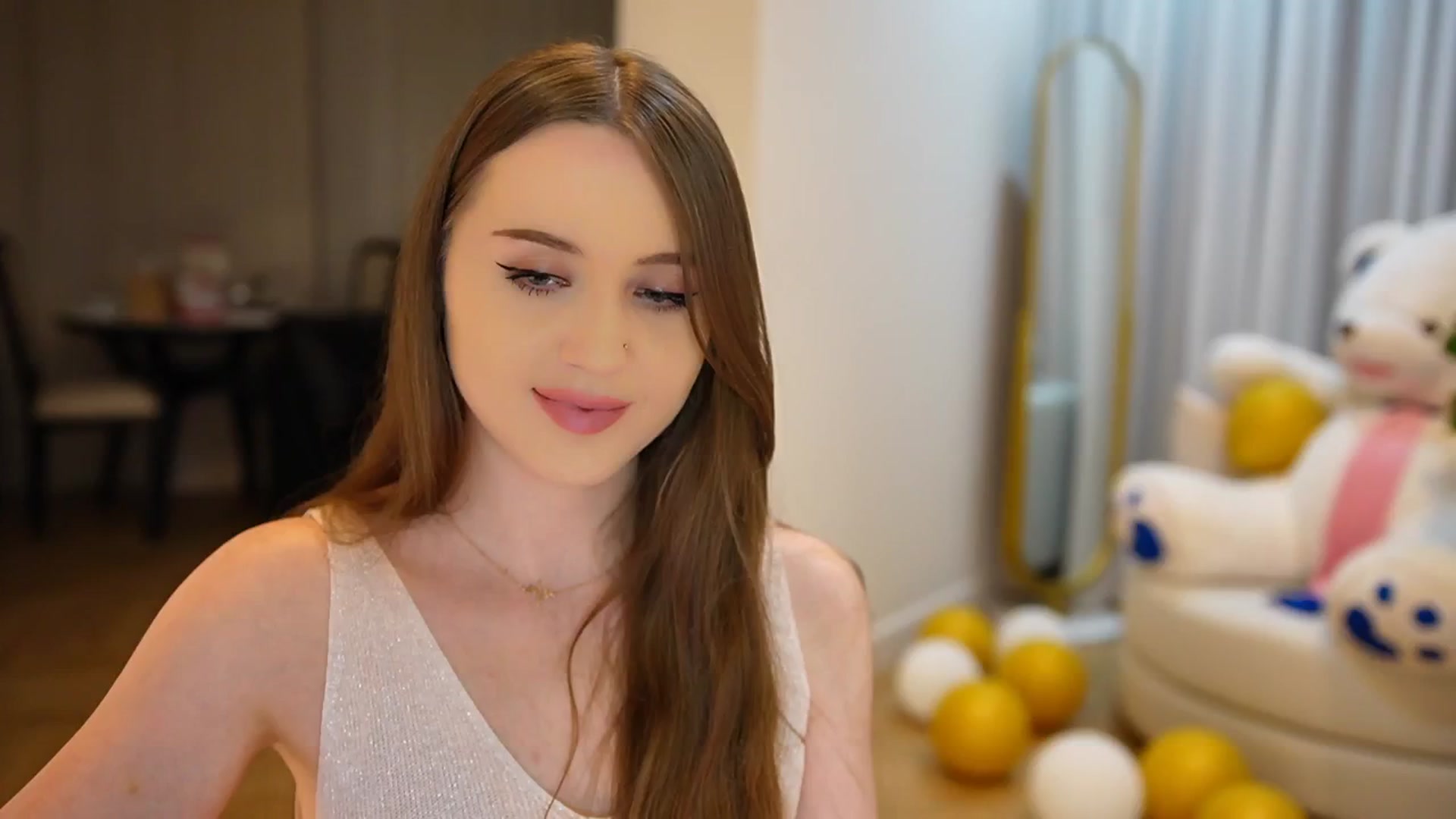 Gallery image thumbnail from Innocent_Soul's myfreecams stream on, 09/30/2024, 21:24 image 10 of 20