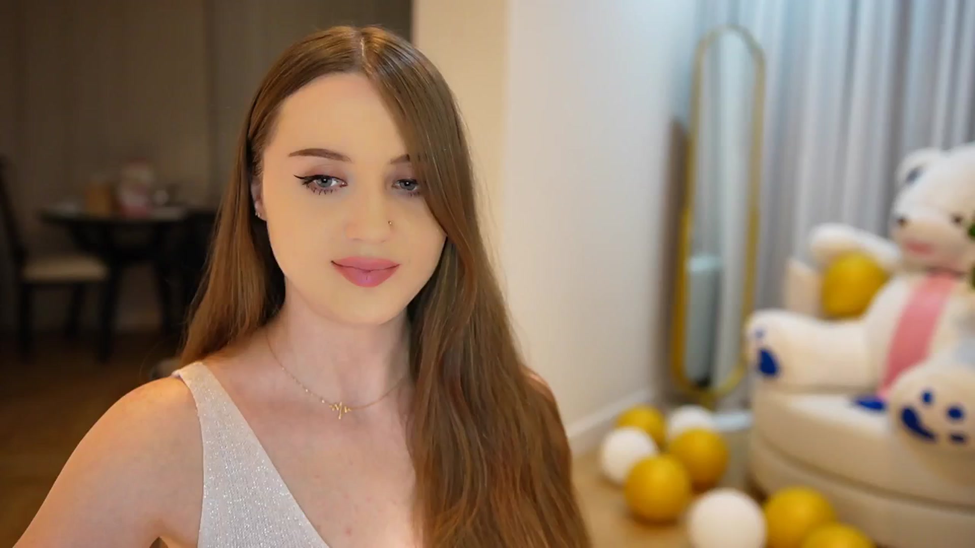 Gallery image thumbnail from Innocent_Soul's myfreecams stream on, 09/30/2024, 21:24 image 12 of 20