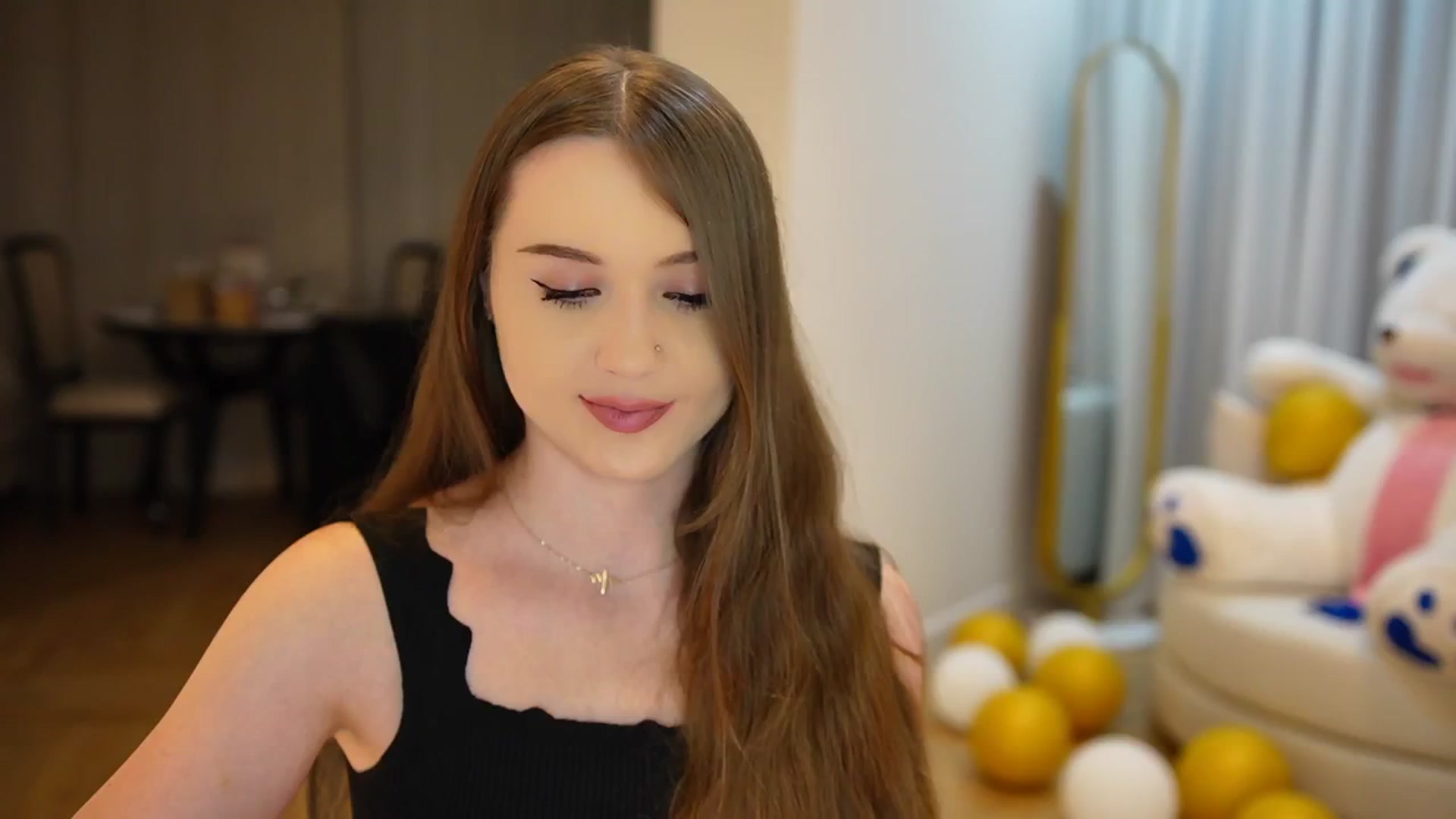 Gallery image thumbnail from Innocent_Soul's myfreecams stream on, 10/01/2024, 20:06 image 11 of 20